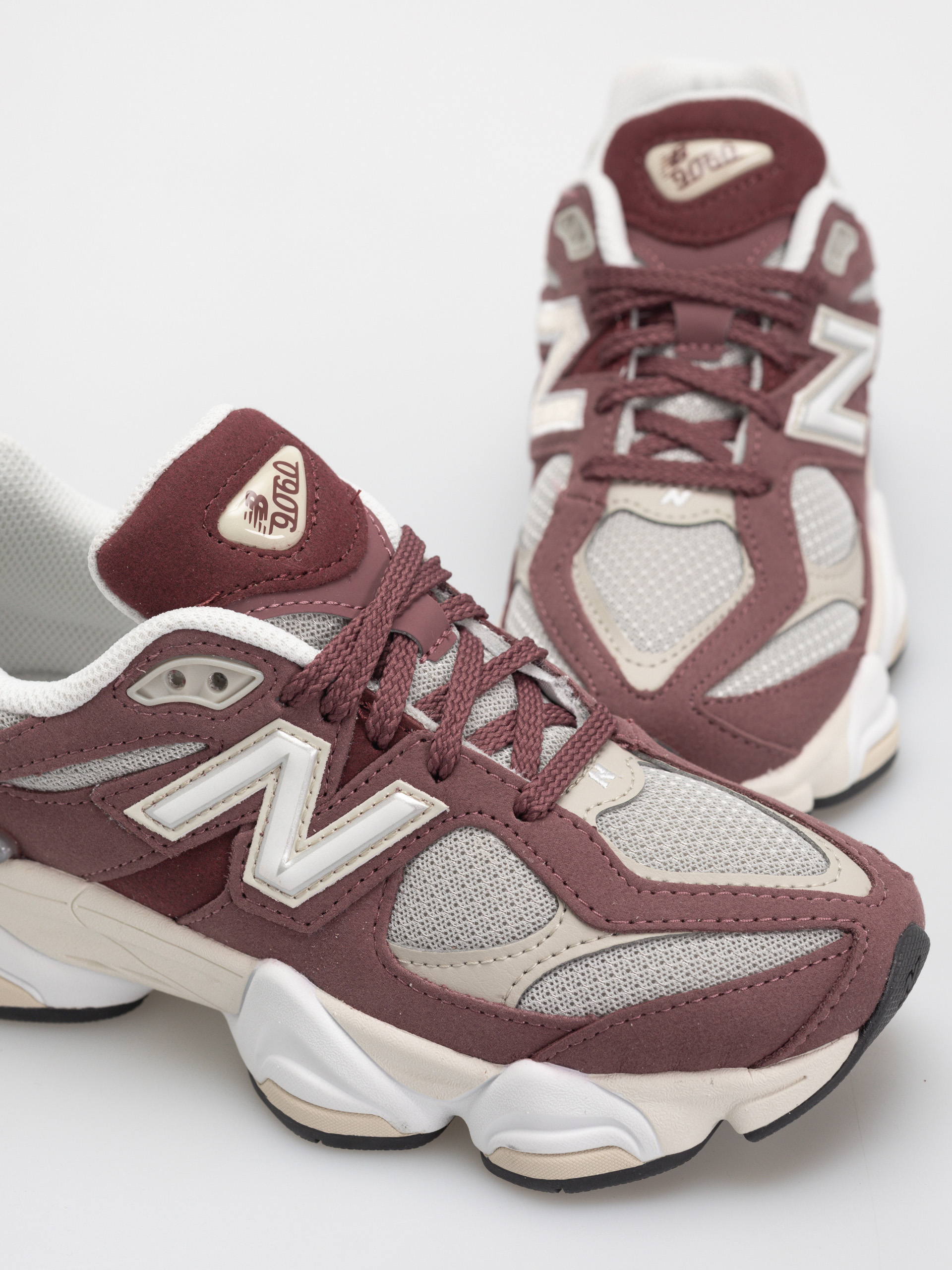 New Balance 9060 JR Cipők (washed burgundy)