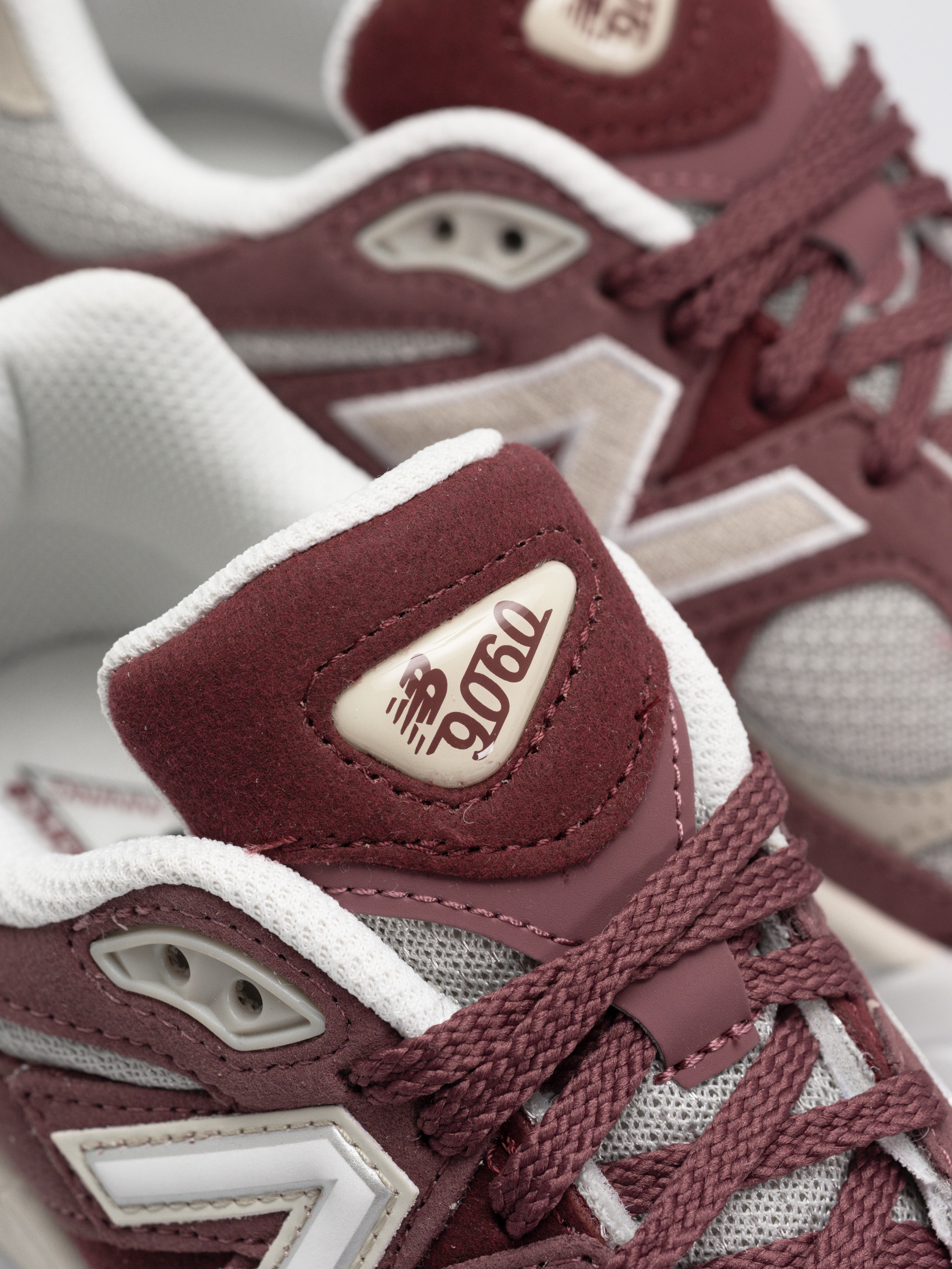 New Balance 9060 JR Cipők (washed burgundy)