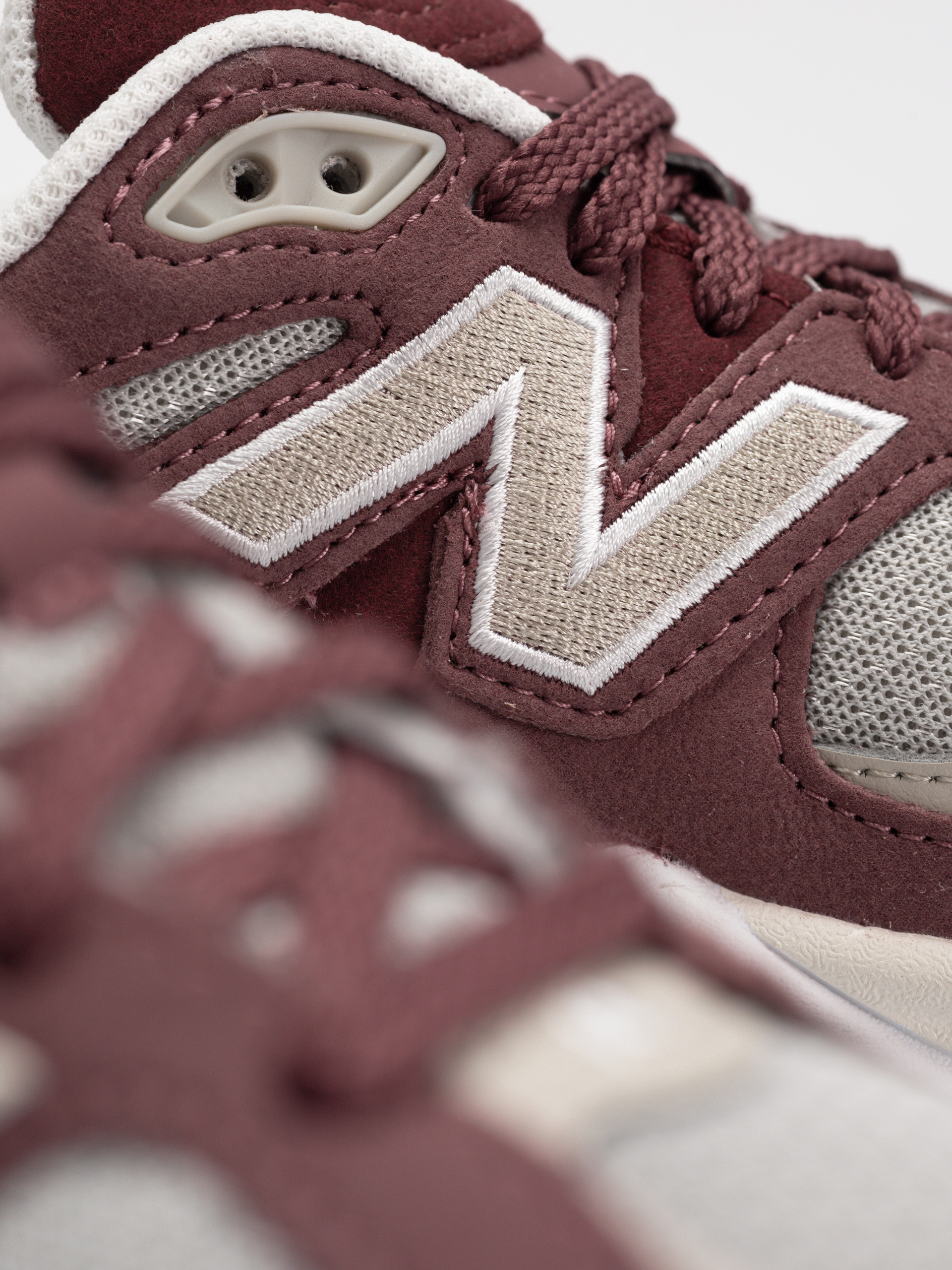 New Balance 9060 JR Cipők (washed burgundy)
