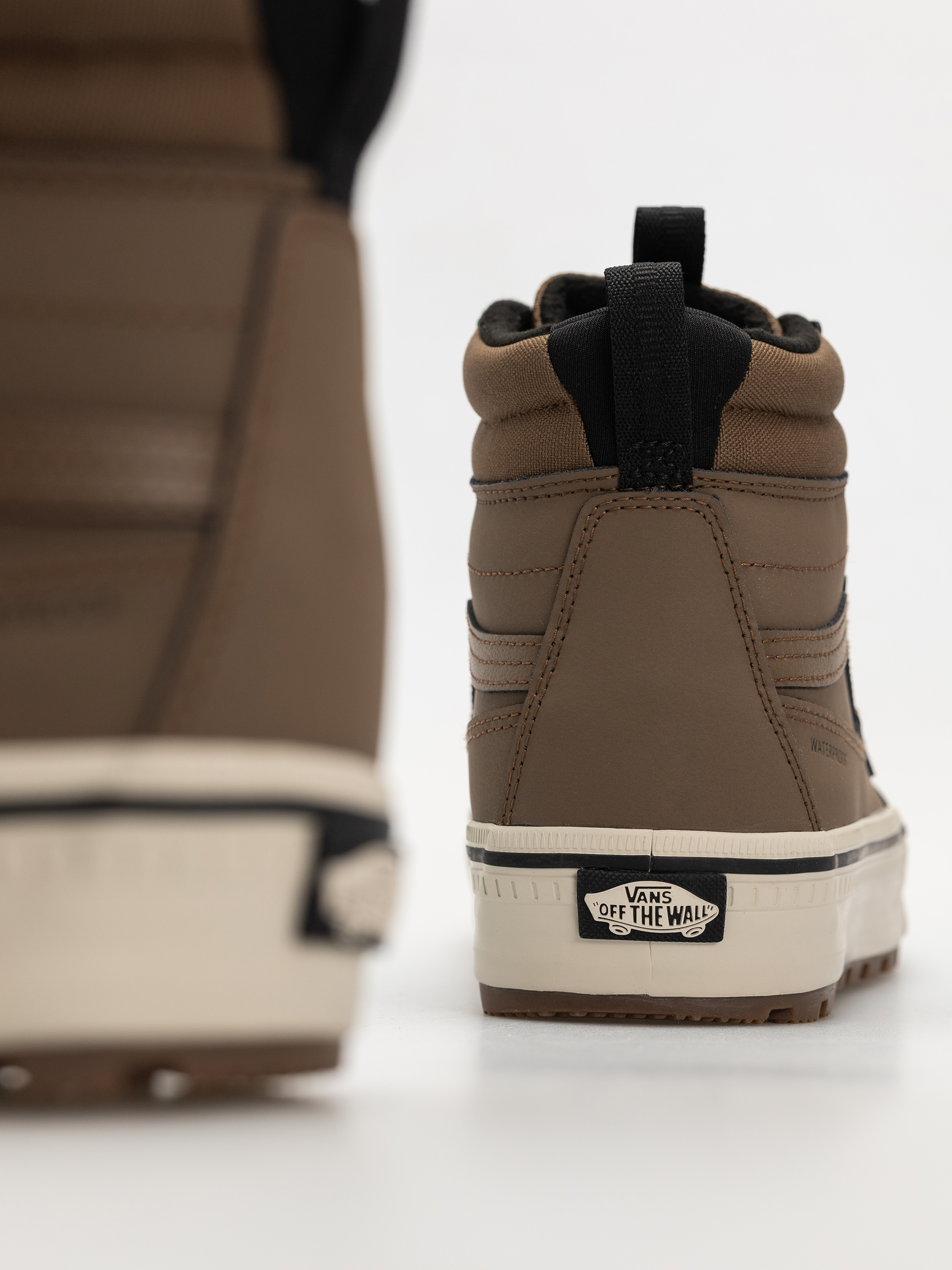 Vans Mte Sk8 Hi Waterproof Insulated Cipők (sepia/marshmallow)