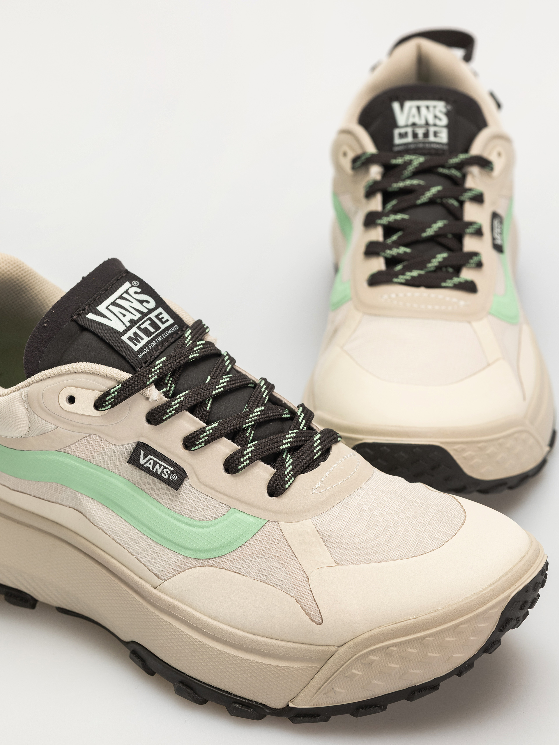 Vans Mte Crosspath Cipők (white/multi)