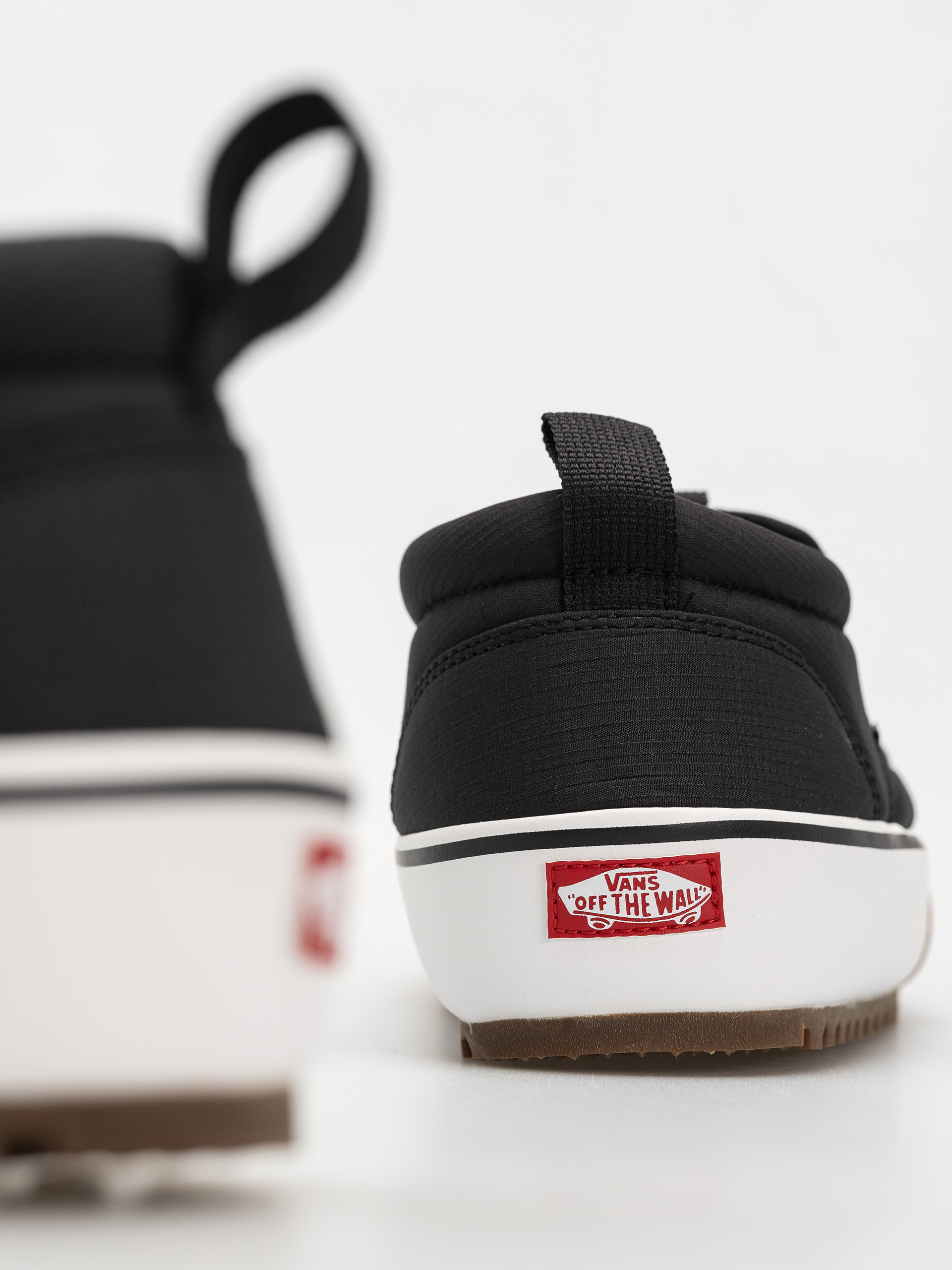 Vans Mte Snow Lodge Slipper Mid Cipők (quilted black)