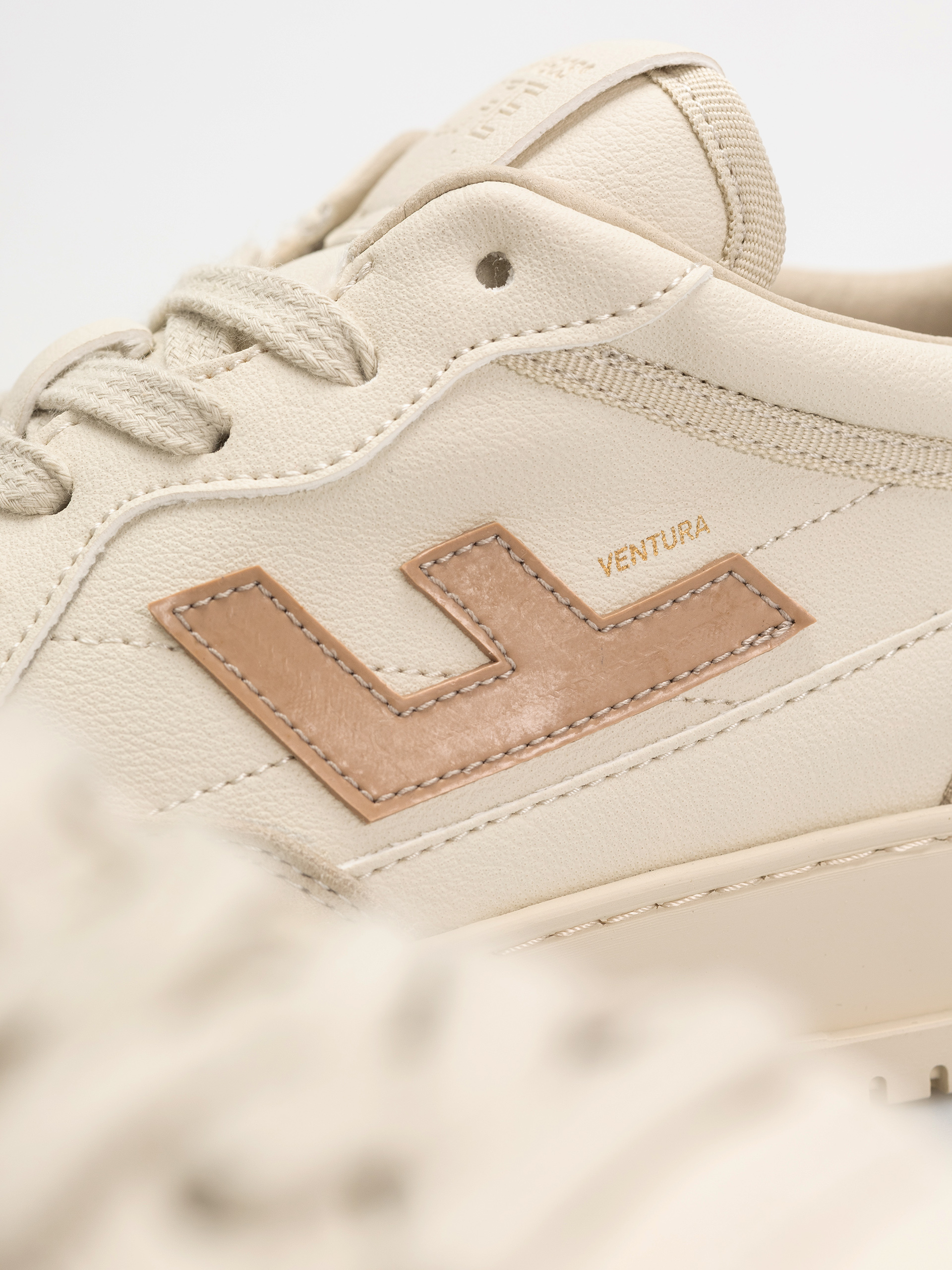 Cipők Flamingos Life Ventura (brush cream)