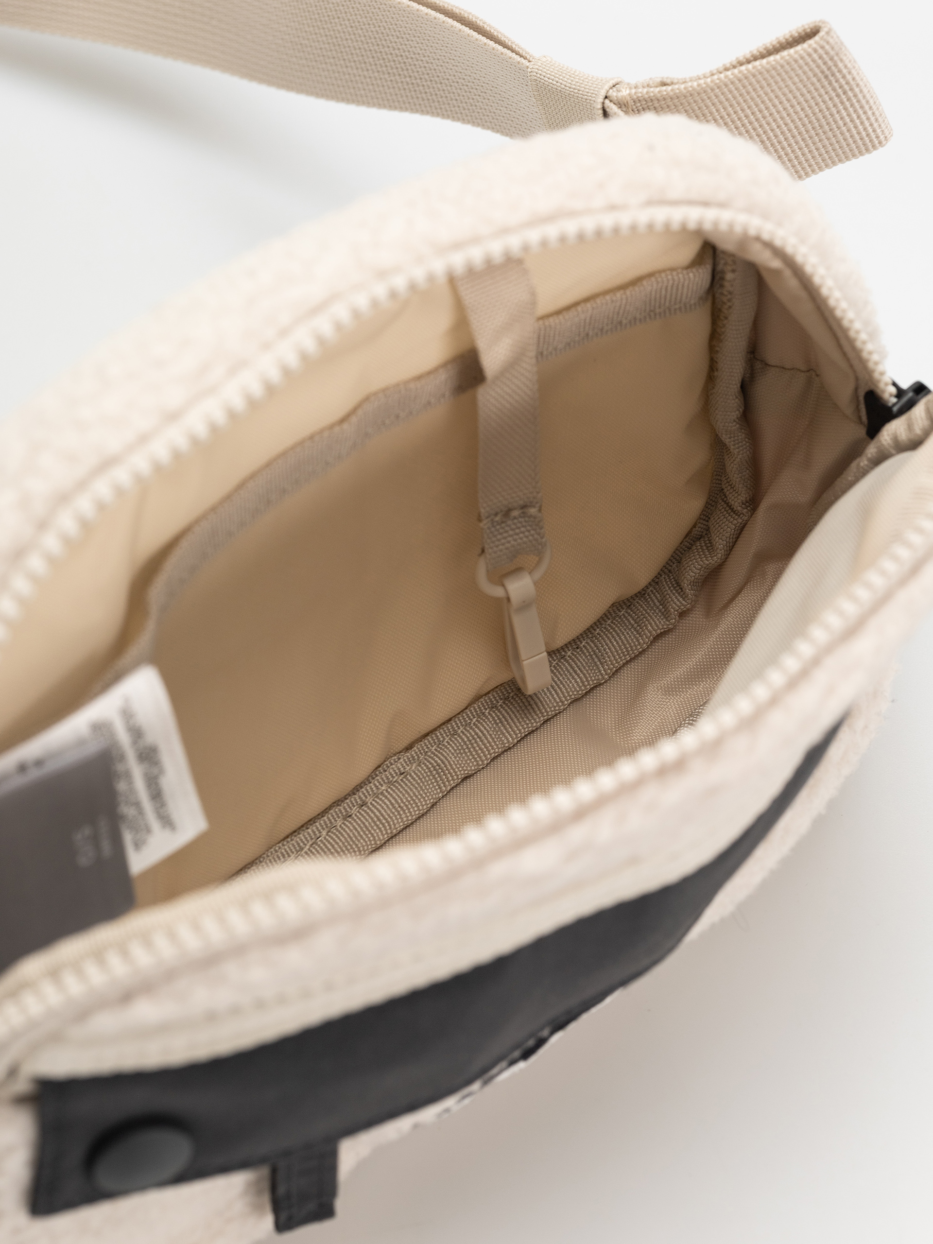 Övtáska Columbia Helvetia II (dark stone/shark)