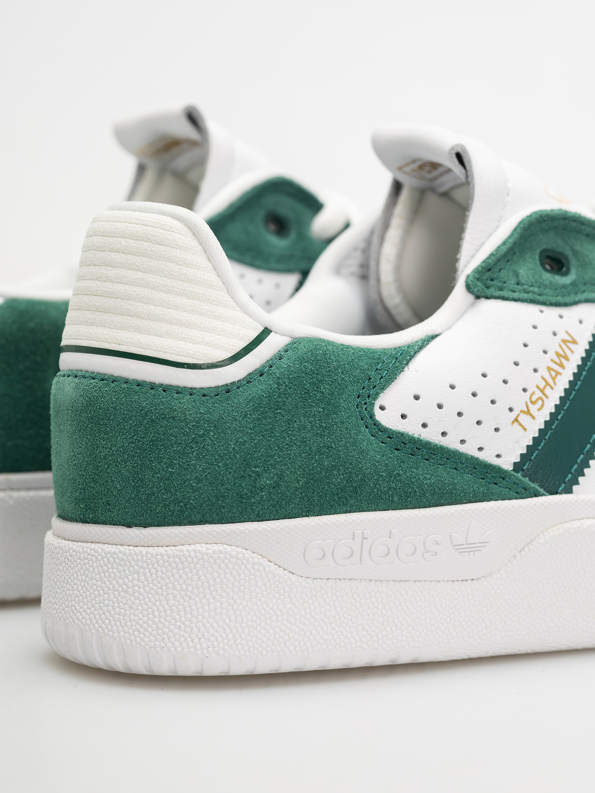 Cipők adidas Tyshawn Low (cgreen/cgreen/ftwwht)