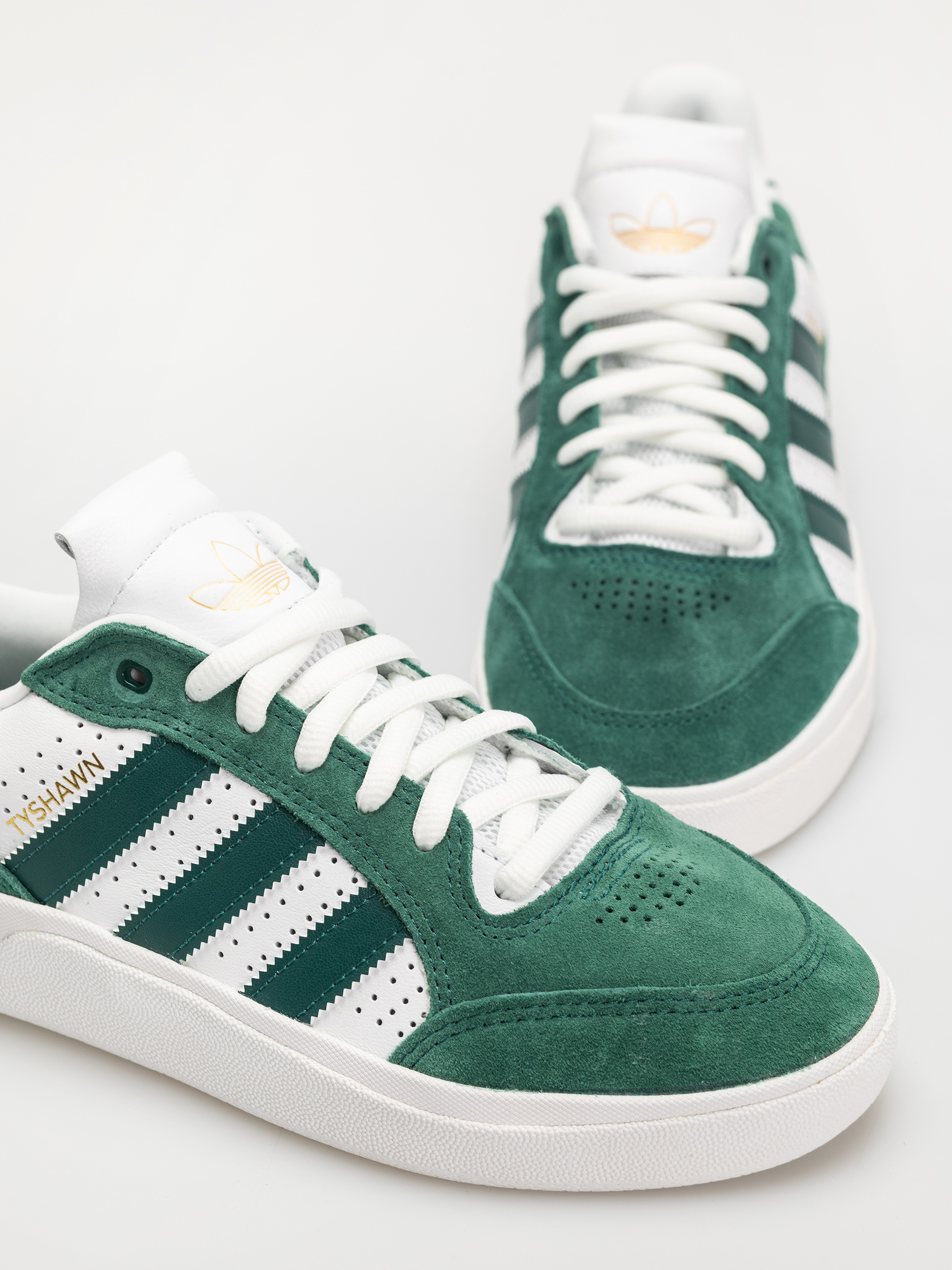 Cipők adidas Tyshawn Low (cgreen/cgreen/ftwwht)