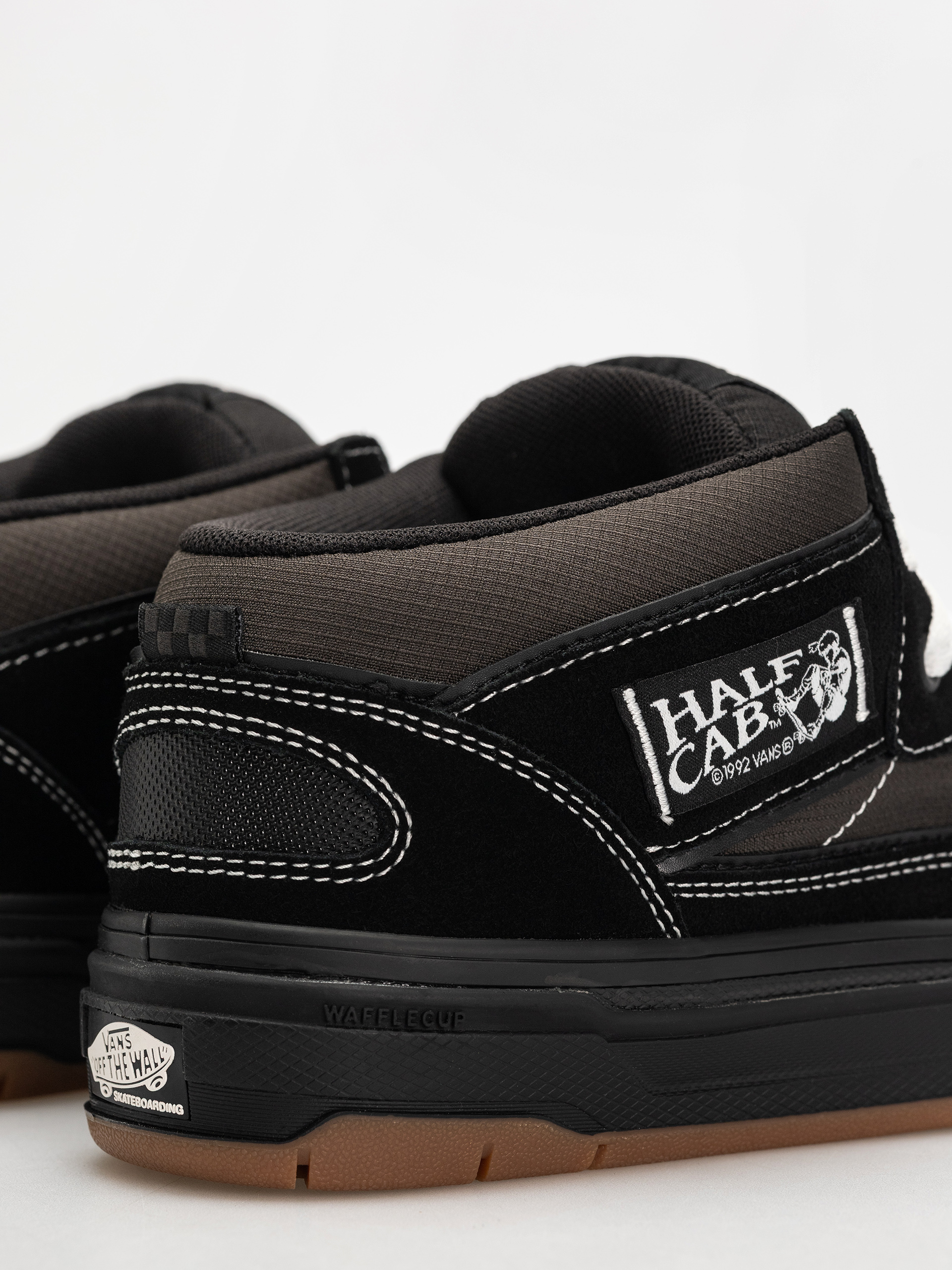 Vans Skate Half Cab Wafflecup Cipők (black/asphalt)