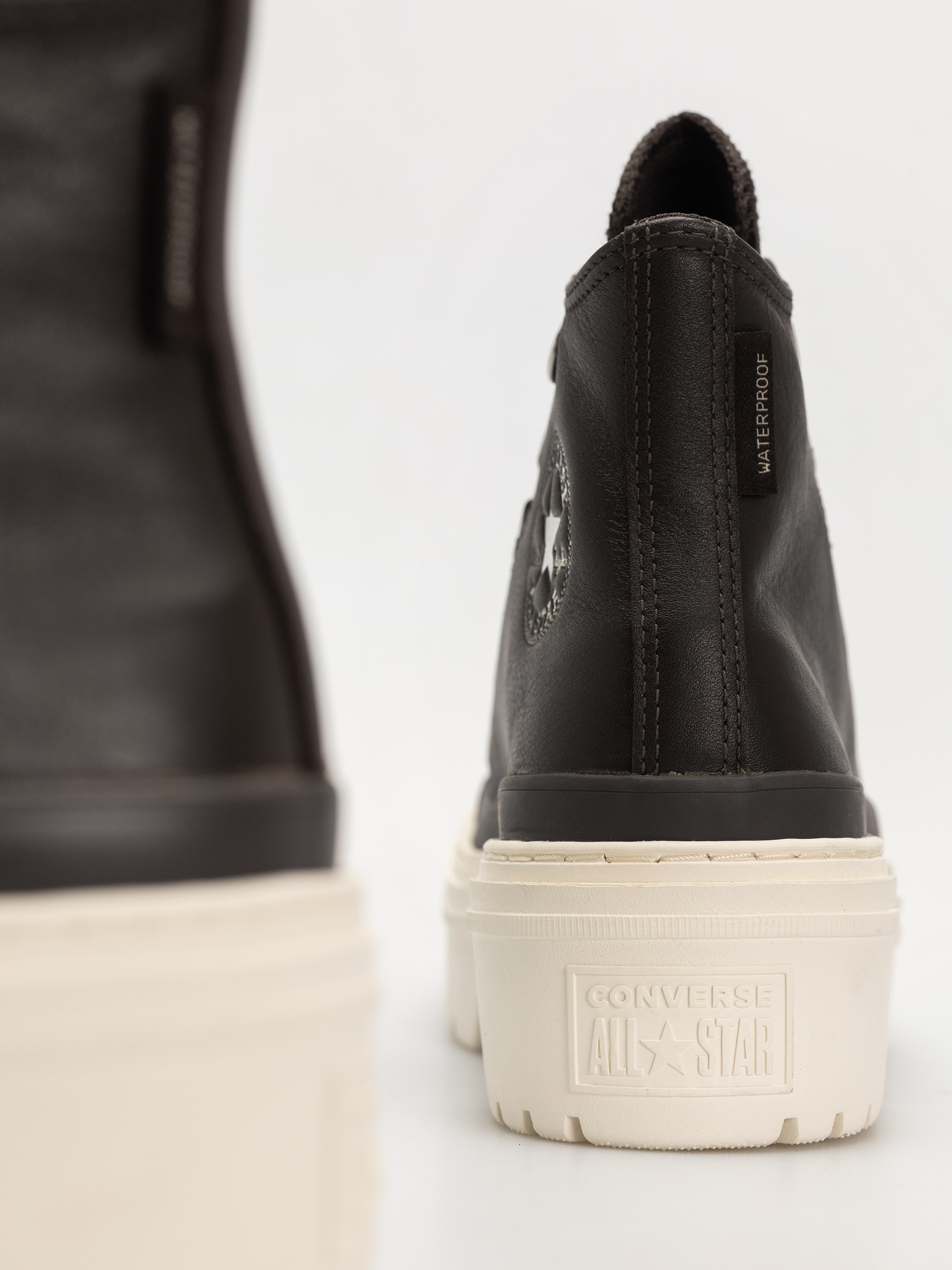 Cipők Converse Chuck Taylor All Star Lugged Heel Wmn (chocolate/tan)