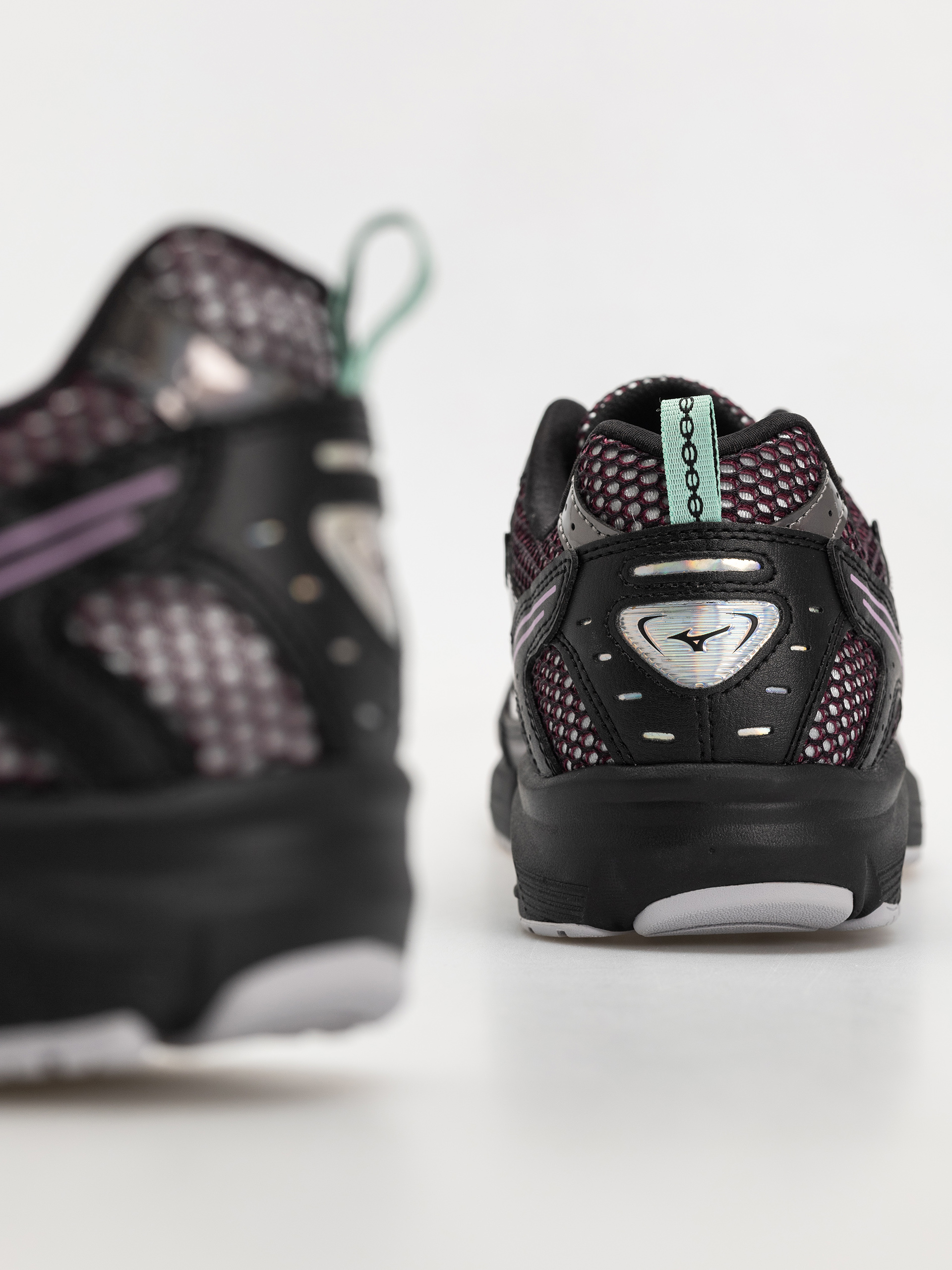 Cipők Mizuno MXR (black/black/valerian)