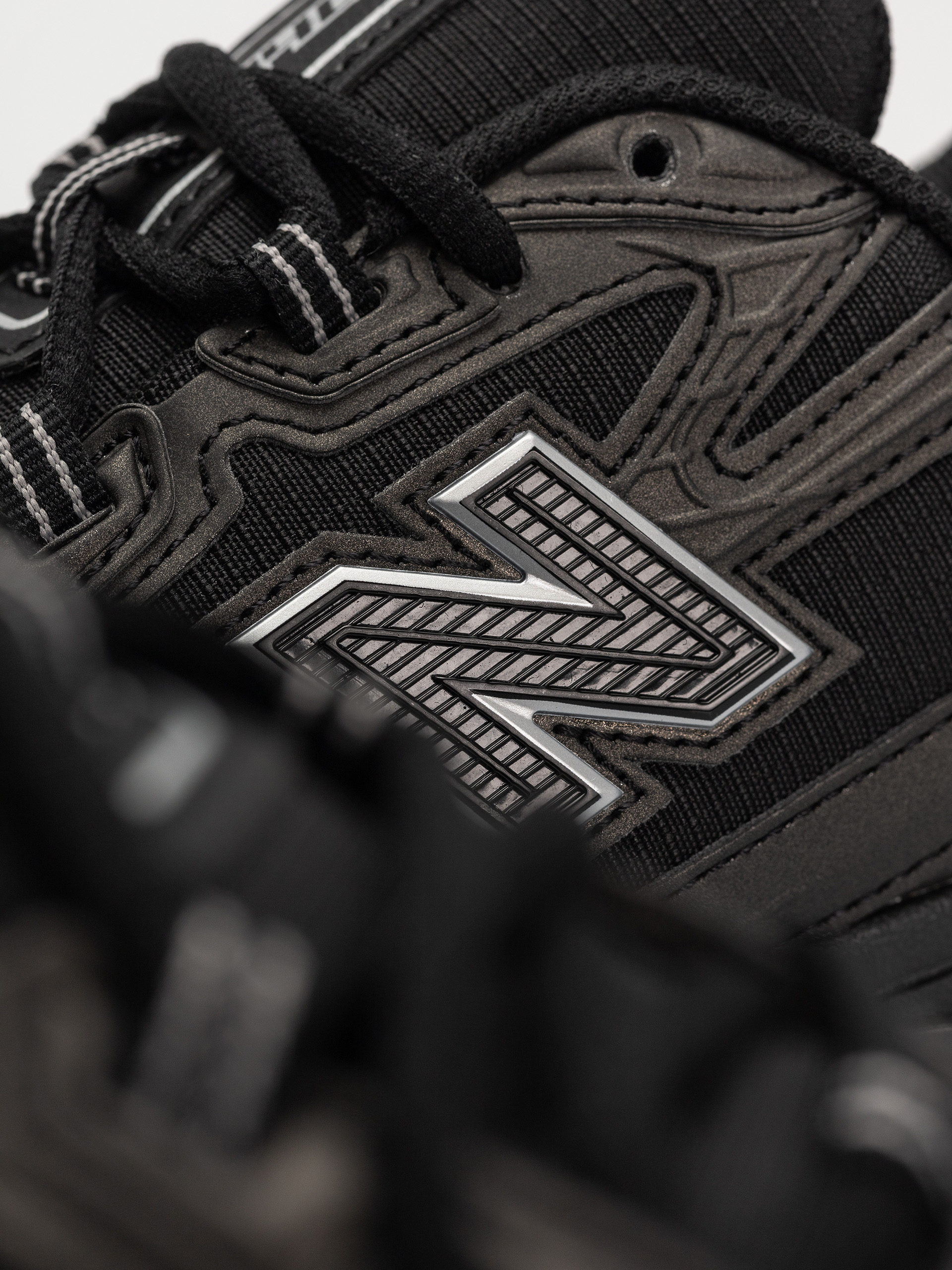 New Balance 740 Cipők (black)