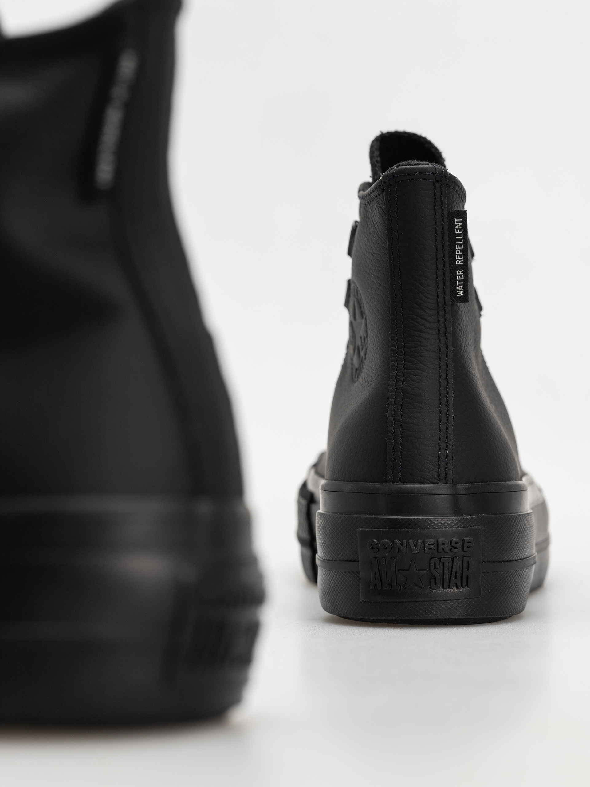 Tornacipők Converse Chuck Taylor All Star Lift Wmn (black)