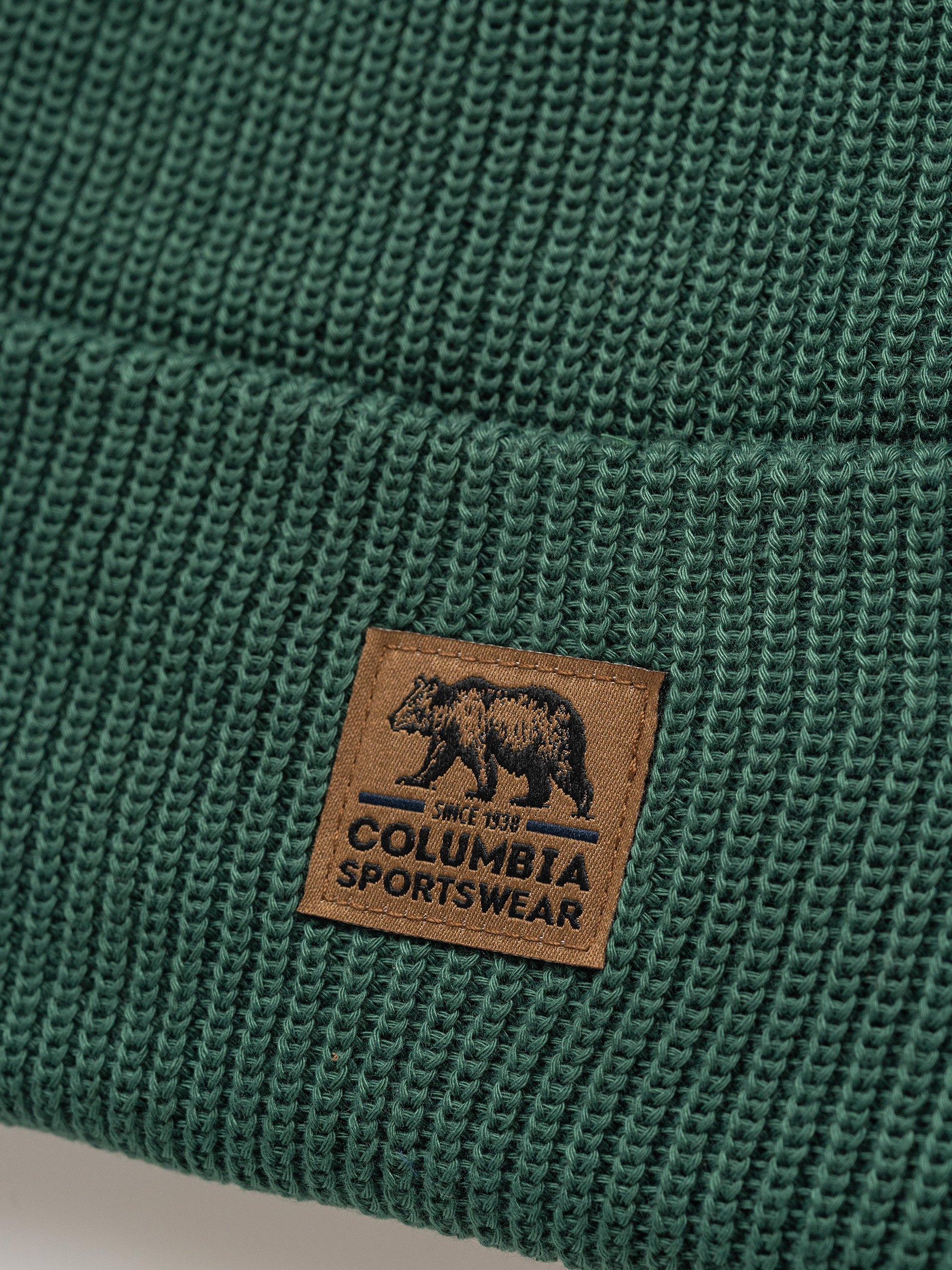 Sapka Columbia Lost Lager II (rain forest/walking bear)