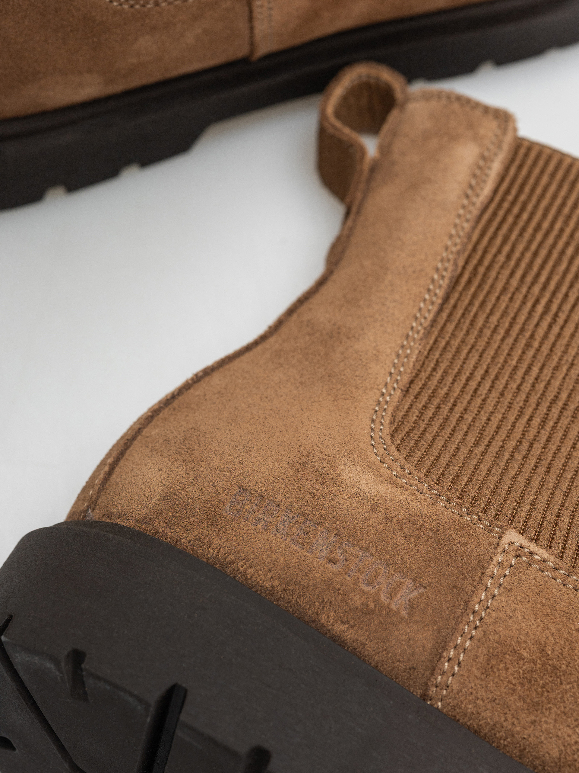 Cipők Birkenstock Highwood Slip On Suede Leather Narrow Wmn (dark tea)