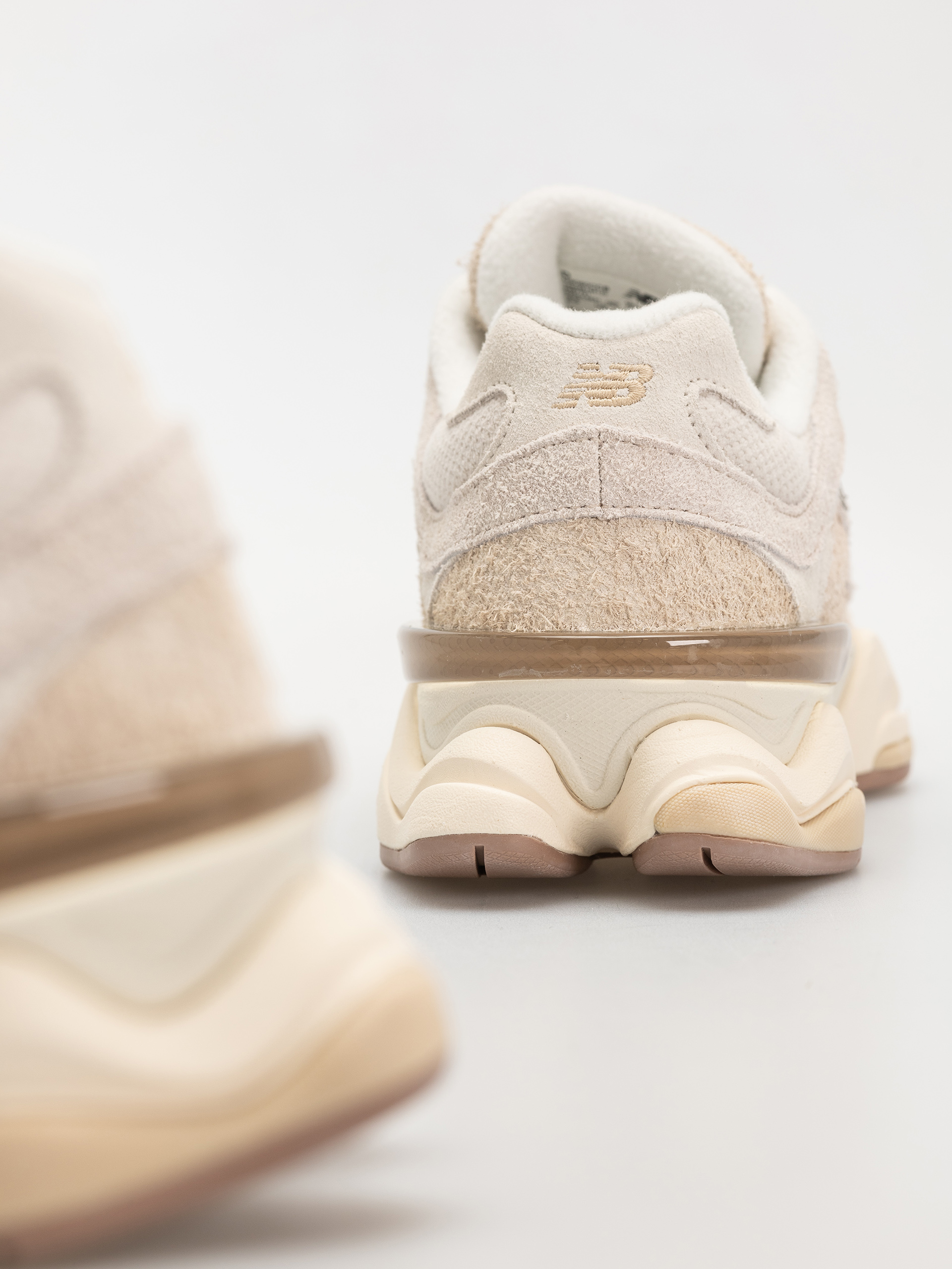 New Balance 9060 Cipők (bisque)