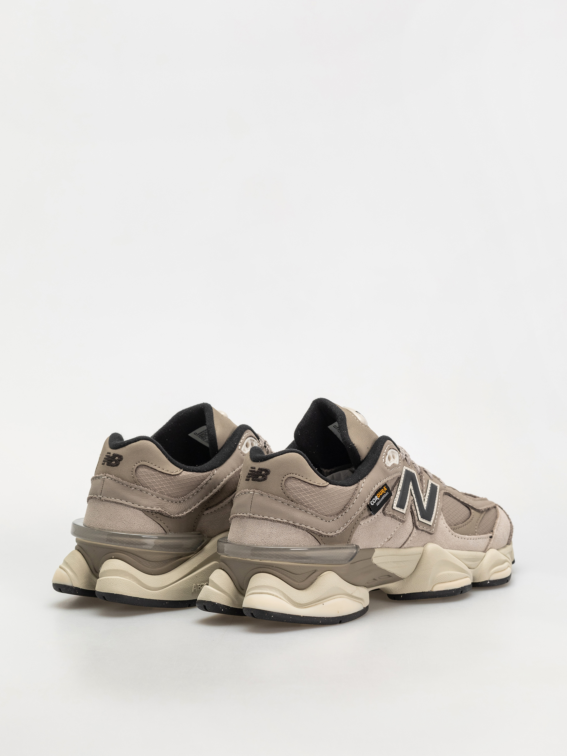 New Balance 9060 Cipők (arid stone)