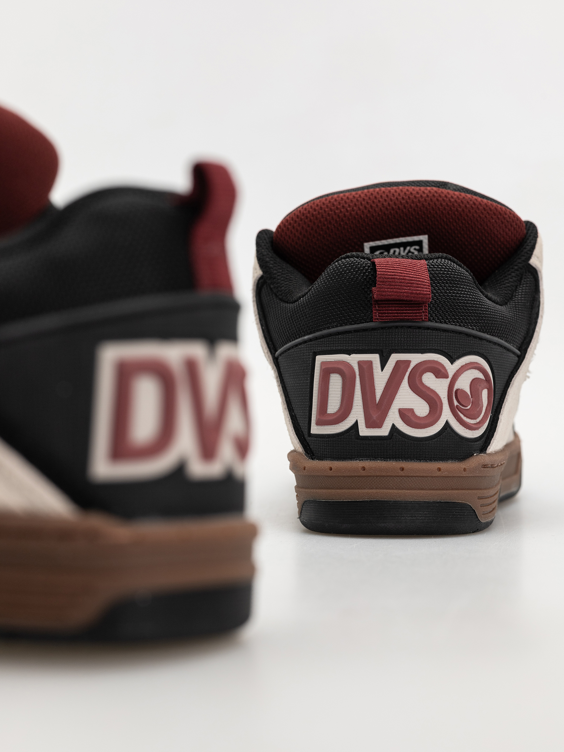DVS Comanche Cipők (slv/gry/blk/ruby wine)