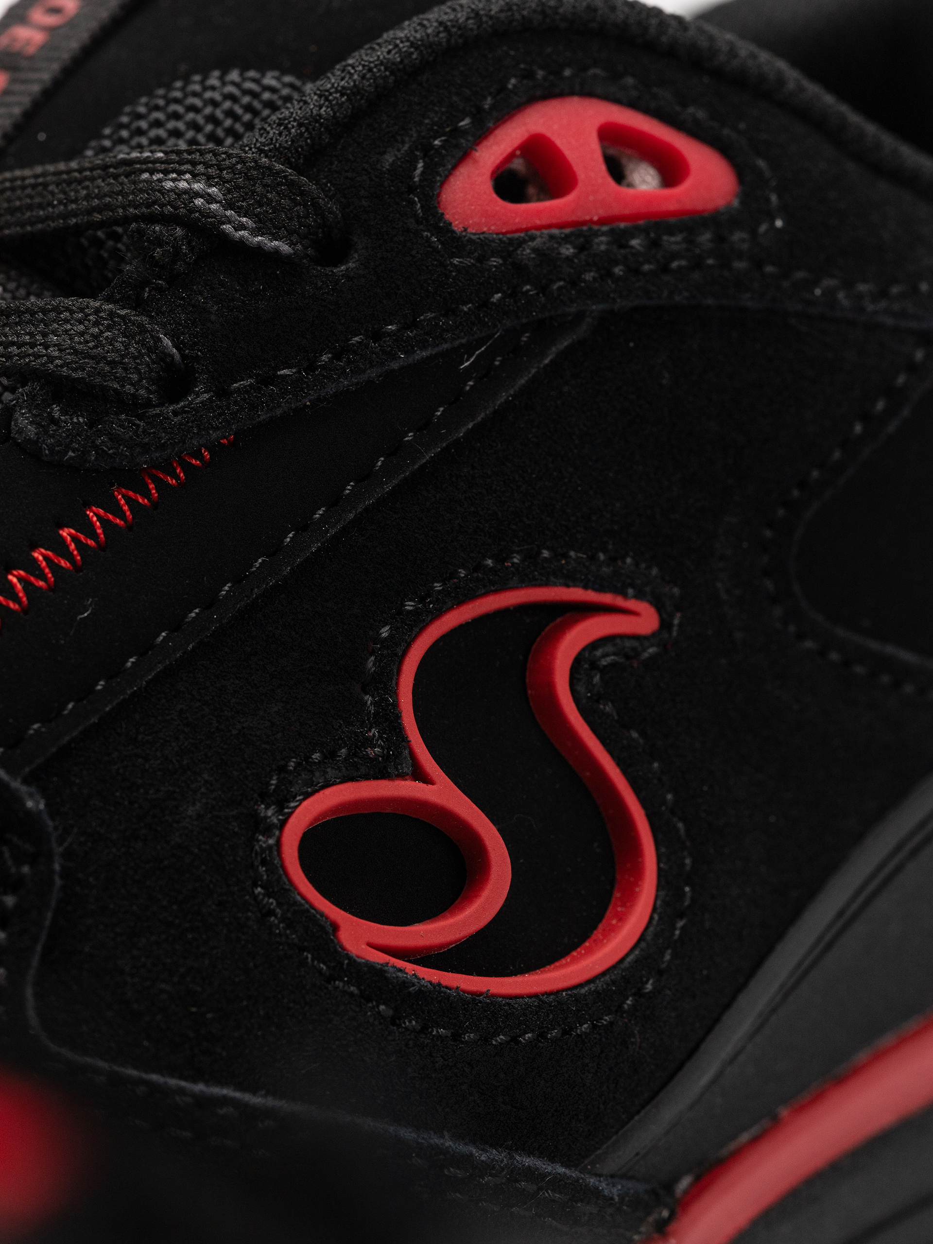 DVS Slot Cipők (blk/blk/red)