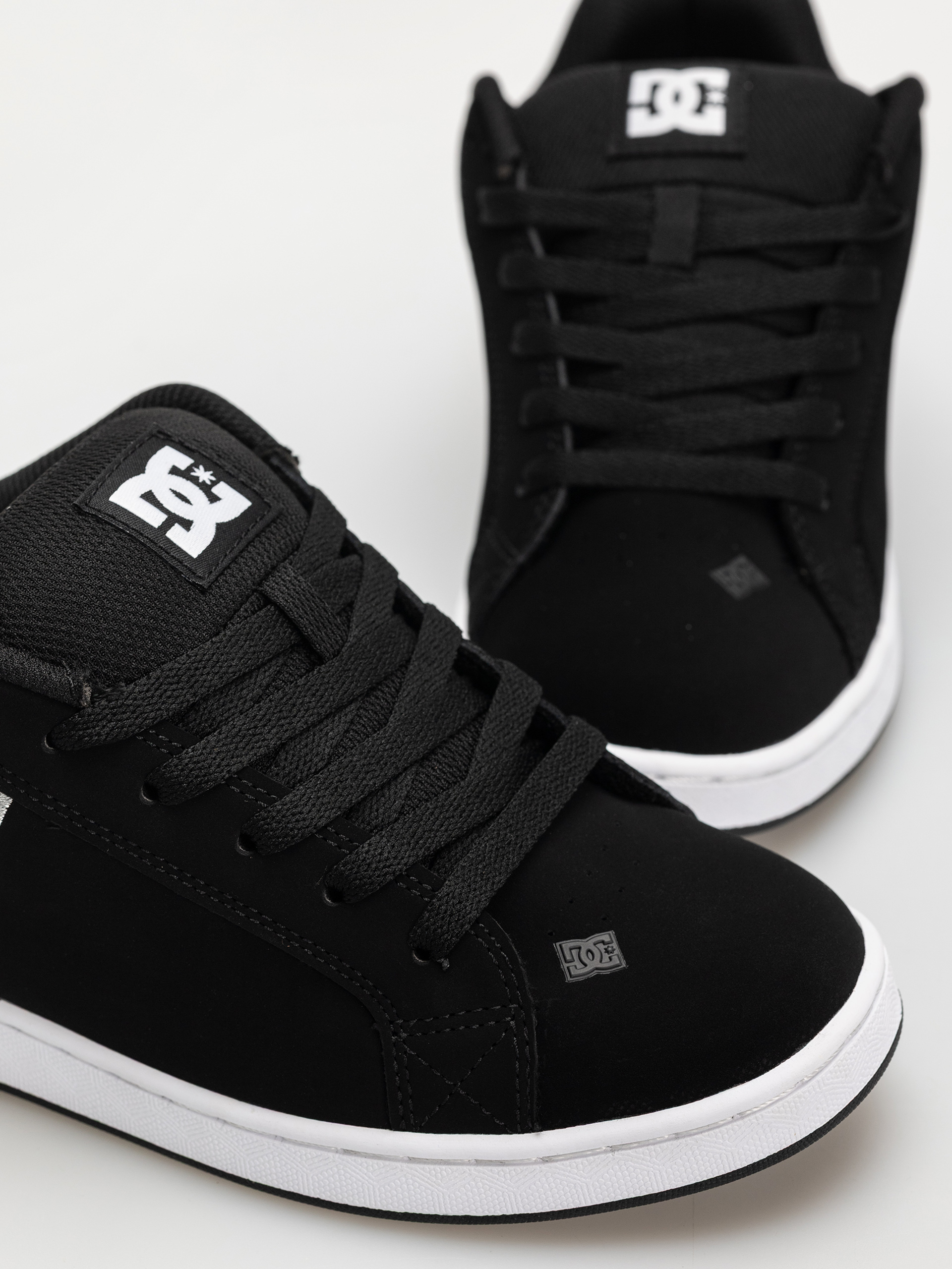 DC Court Graffik Wmn Cipők (black/white stencil)