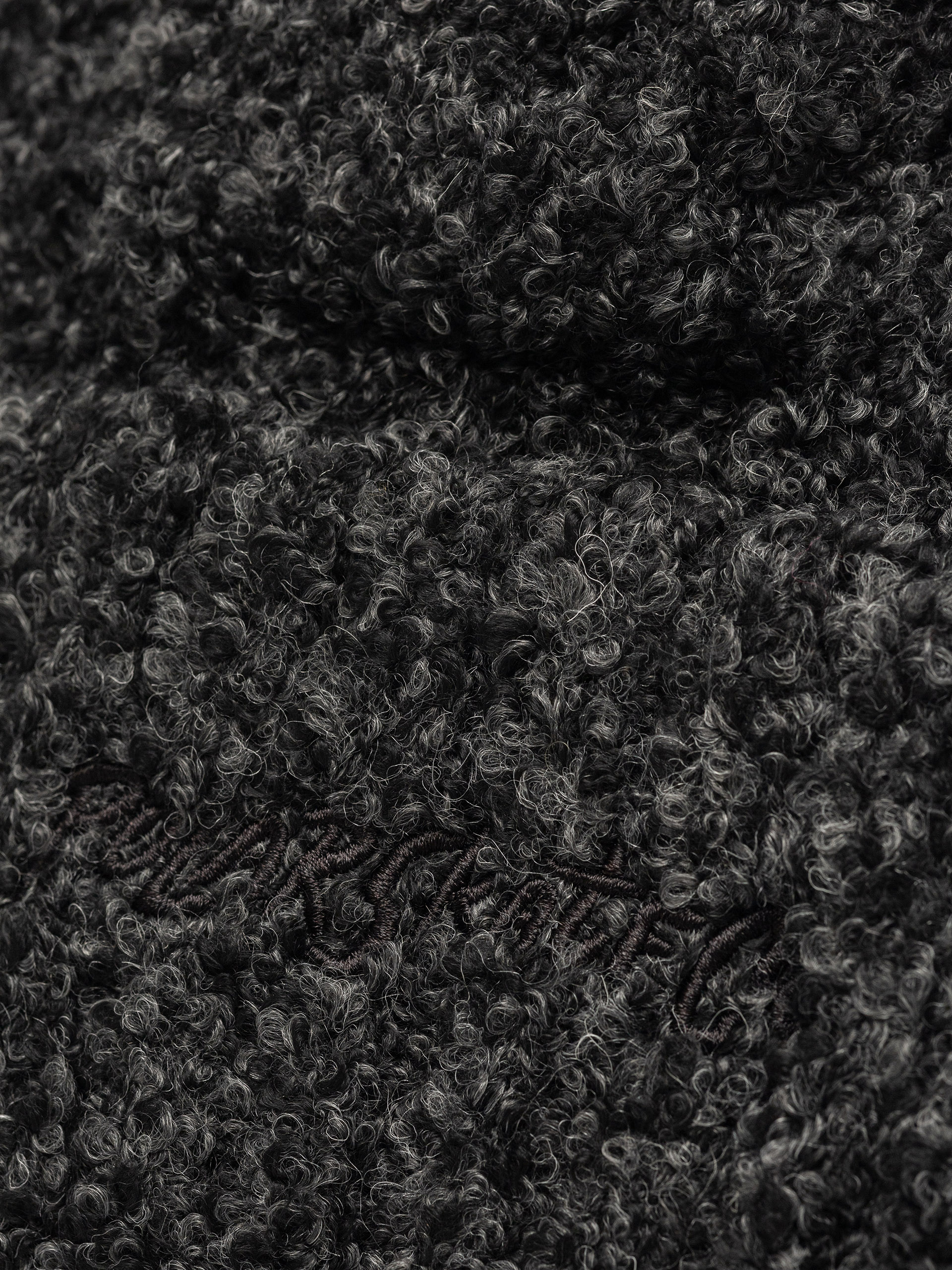 Sapka Polar Skate Fluff (black)