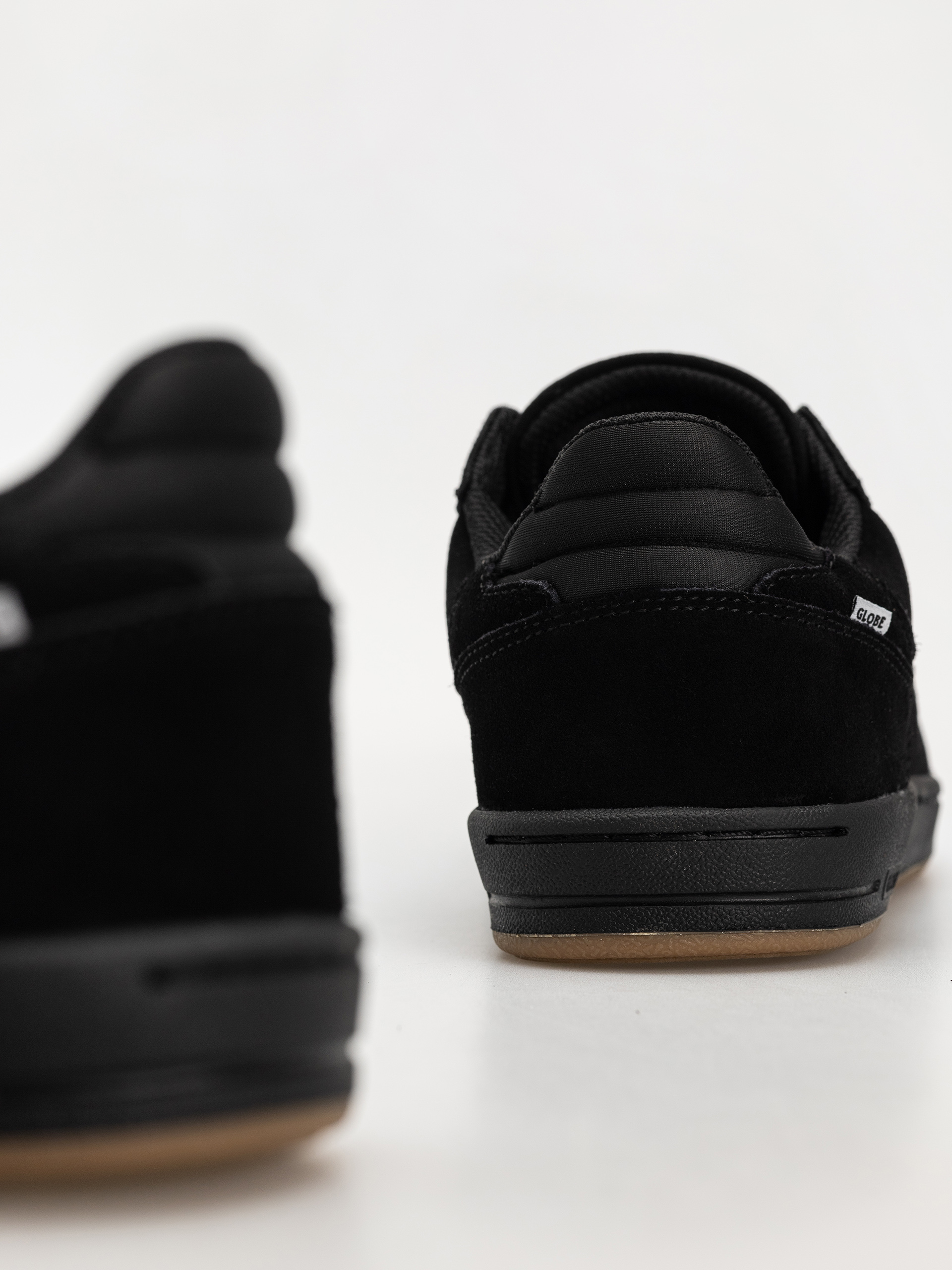 Globe Holand Cipők (black suede)