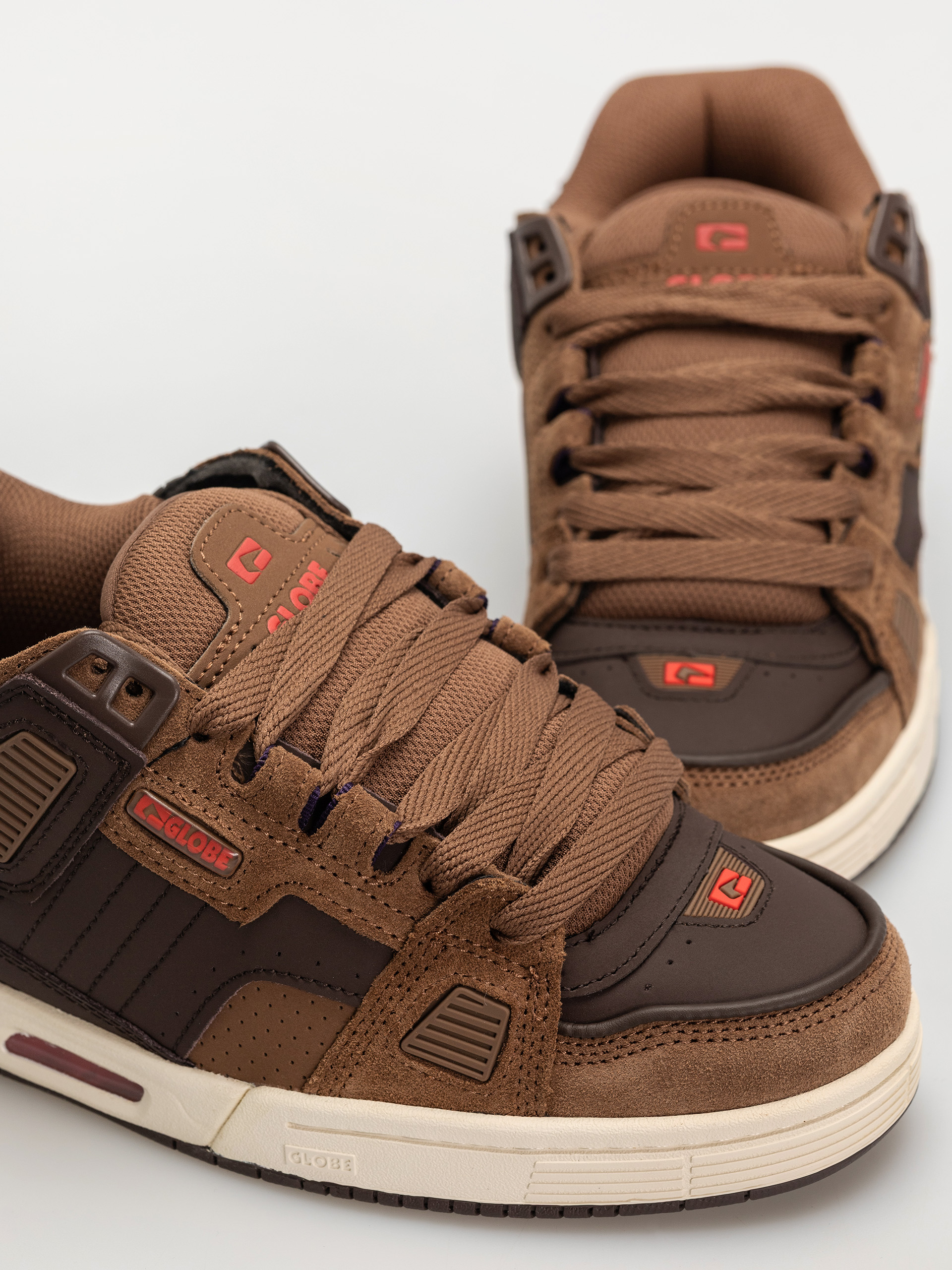 Globe Sabre Cipők (falcon)