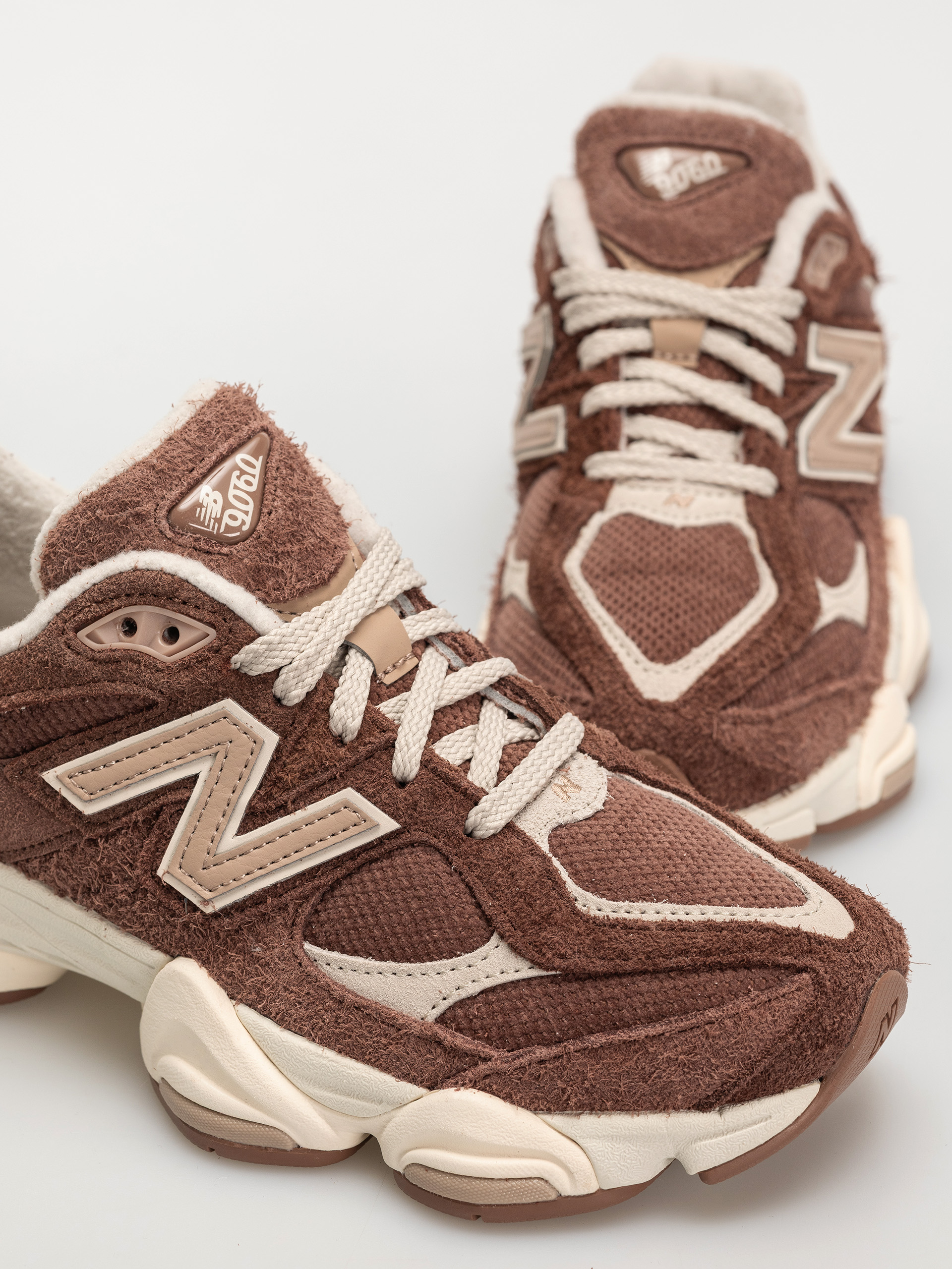 New Balance 9060 Cipők (rich oak)