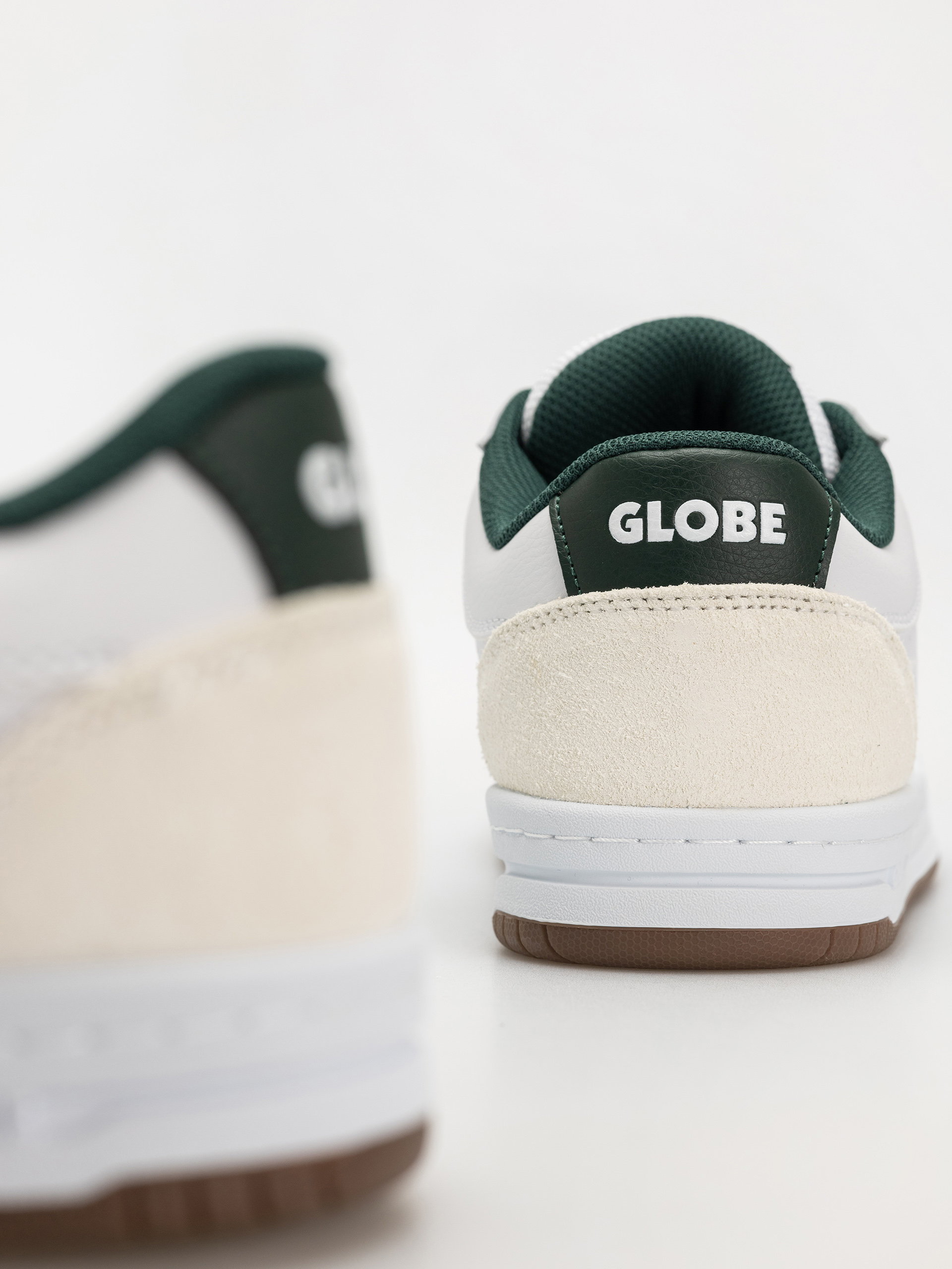 Globe Mojo 2.0 Cipők (white/pine)