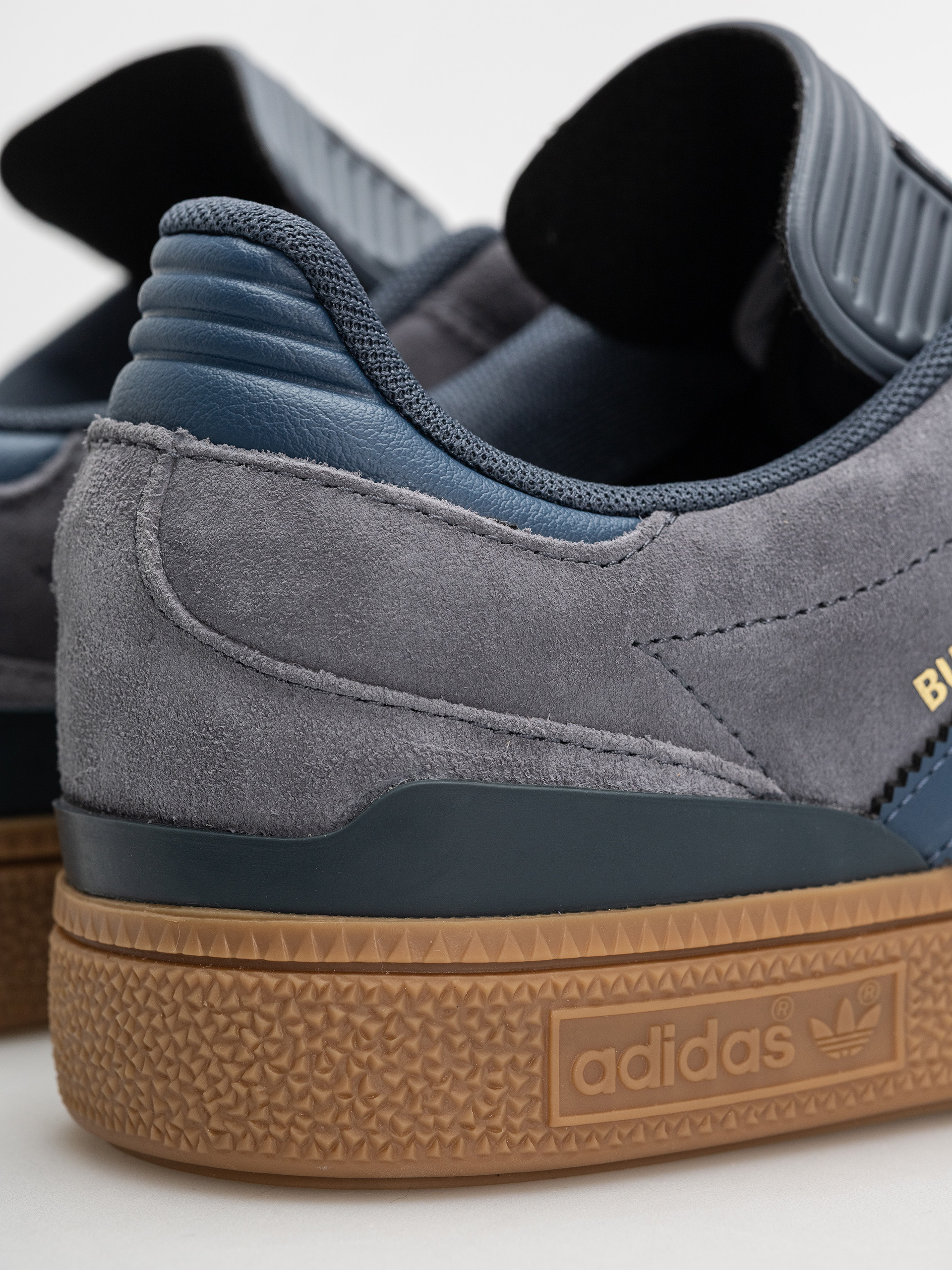 Cipők adidas Busenitz (onix/prloin/gum4)