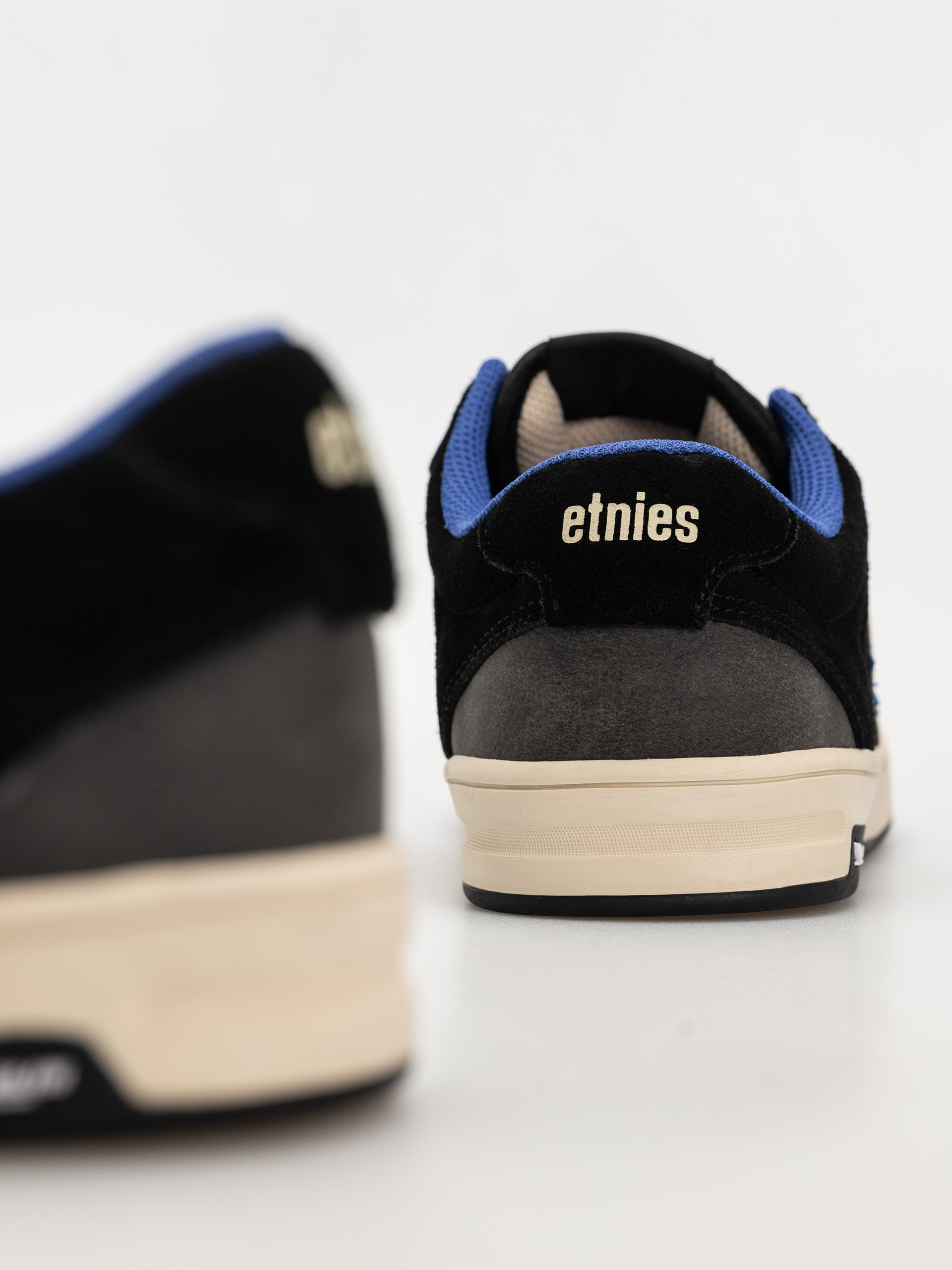 Etnies Serin Michelin Cipők (black)