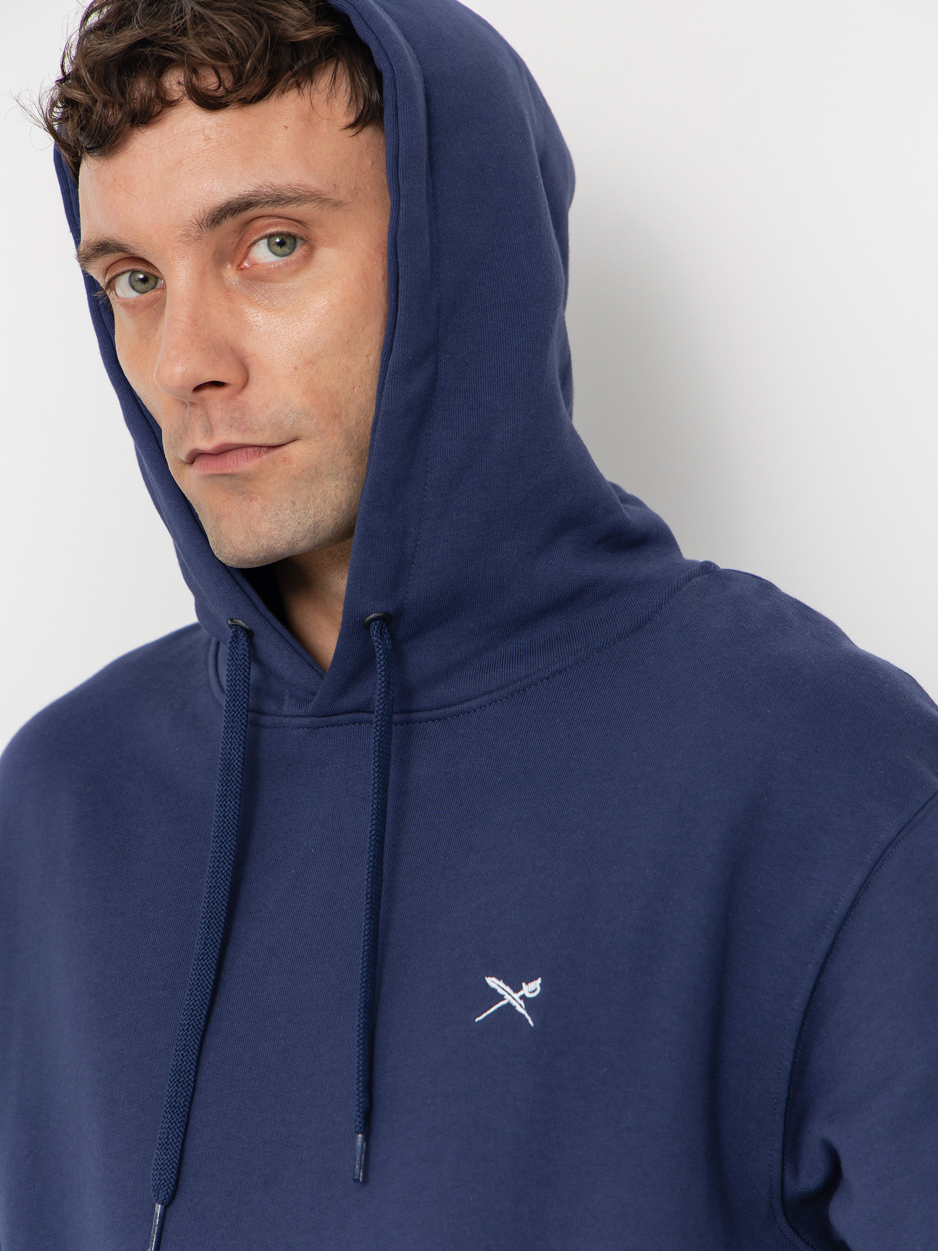 Kapucnis pulóver Iriedaily Mini Flag 2 HD (crown blue)