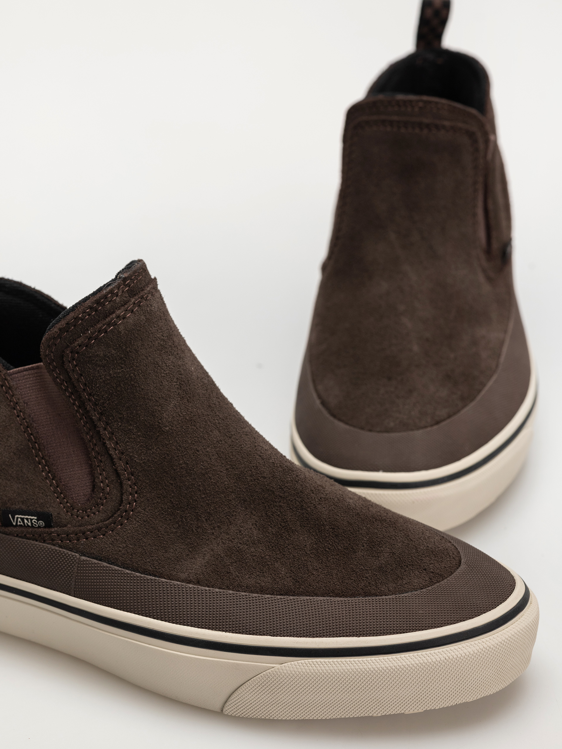 Vans Mte Mid Slip Insulated Cipők (brown)