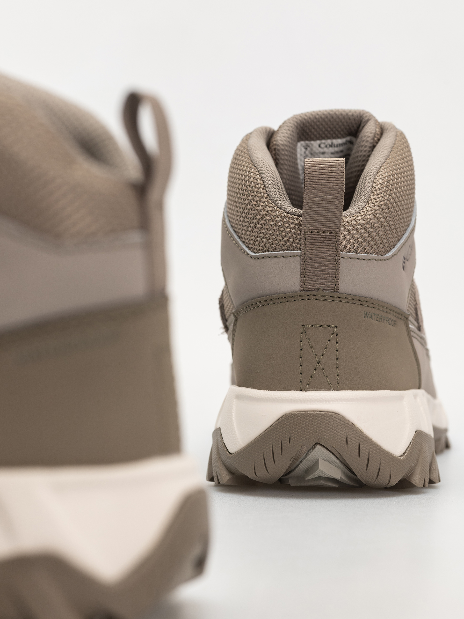 Columbia Strata Trail Mid WP Wmn Cipők (kettle/blush rose)