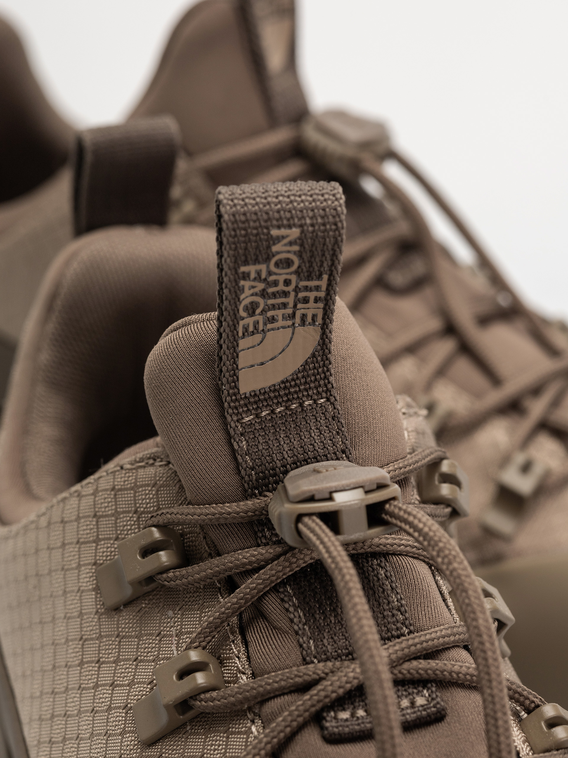 The North Face Glenclyffe Low Cipők (mushroom grey/mocha bro)