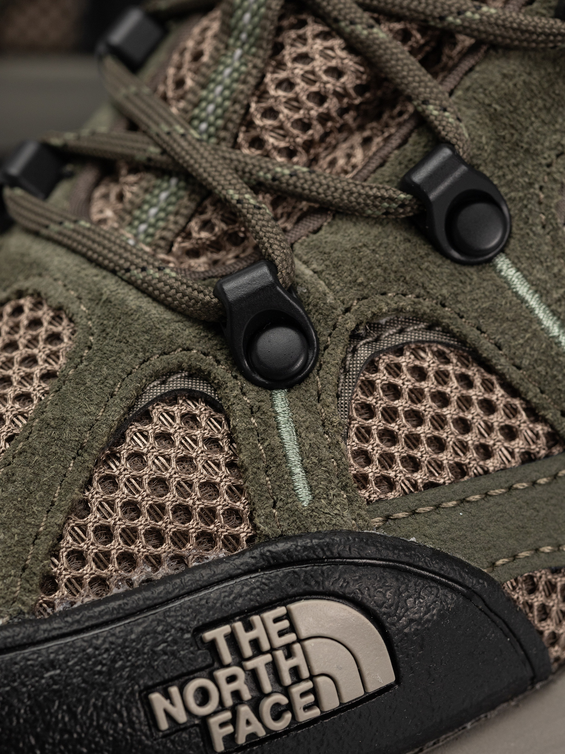 The North Face Hedgehog 06 Rvst Cipők (new taupe green/bark mi)
