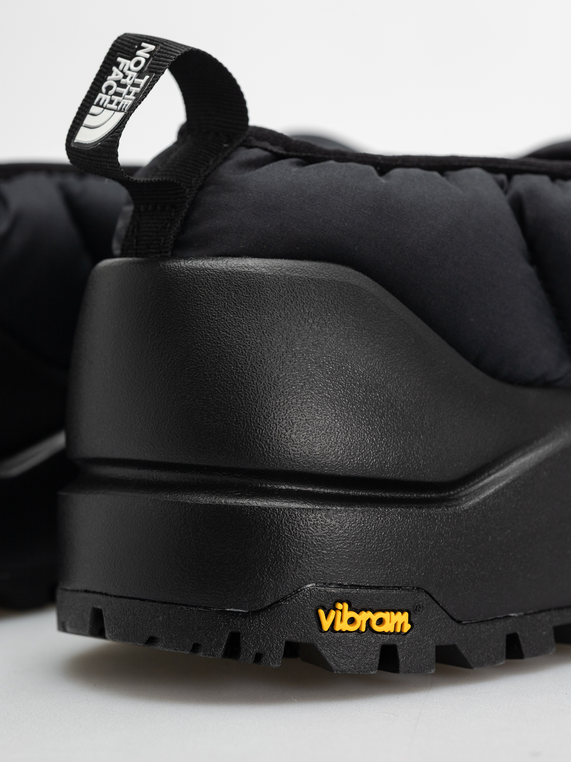 The North Face Base Camp Thermoball Mule Cipők (tnf black/tnf black)