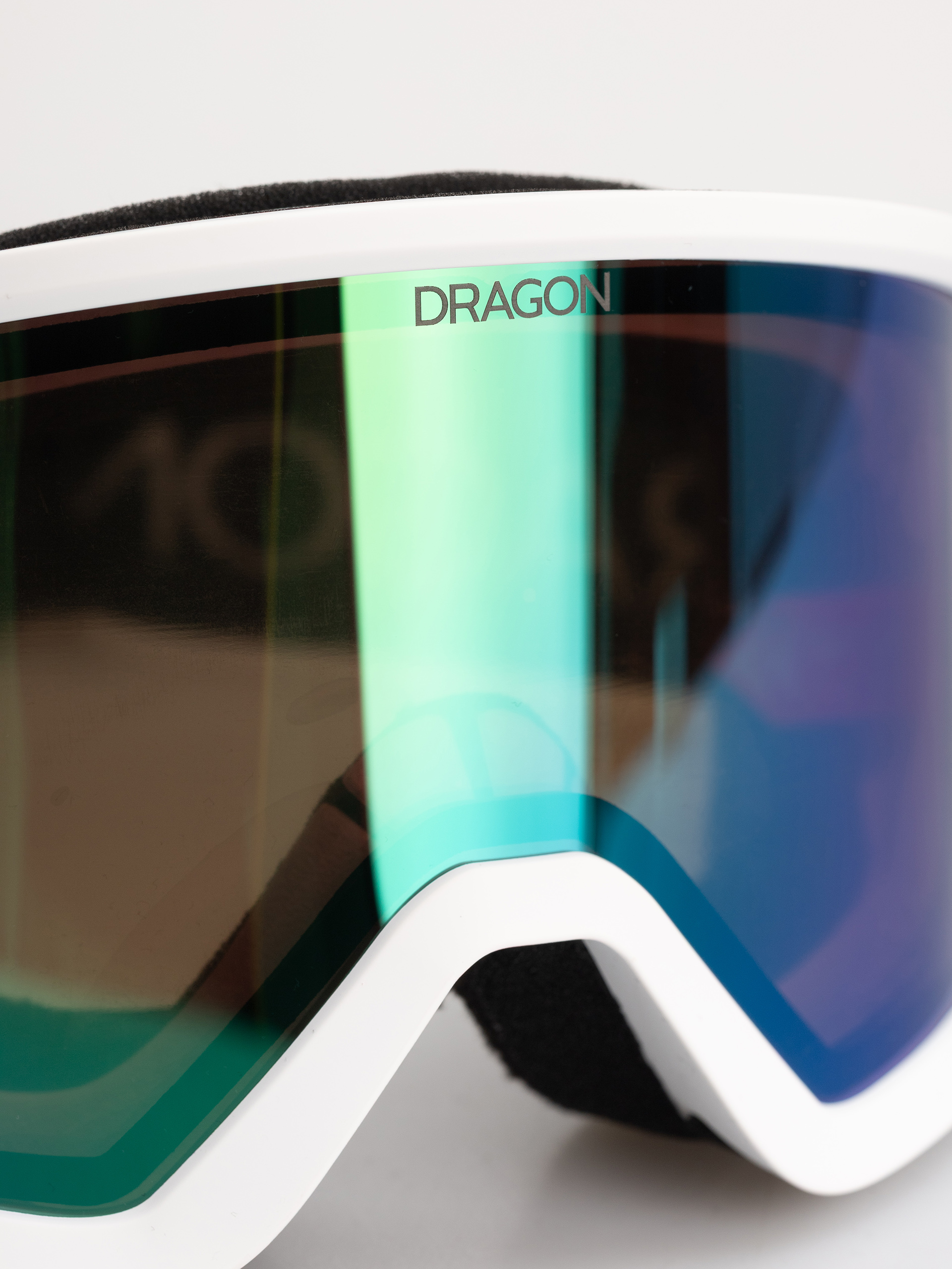 Snowboard szemüveg Dragon DX3 OTG (white/lumalens green ion)
