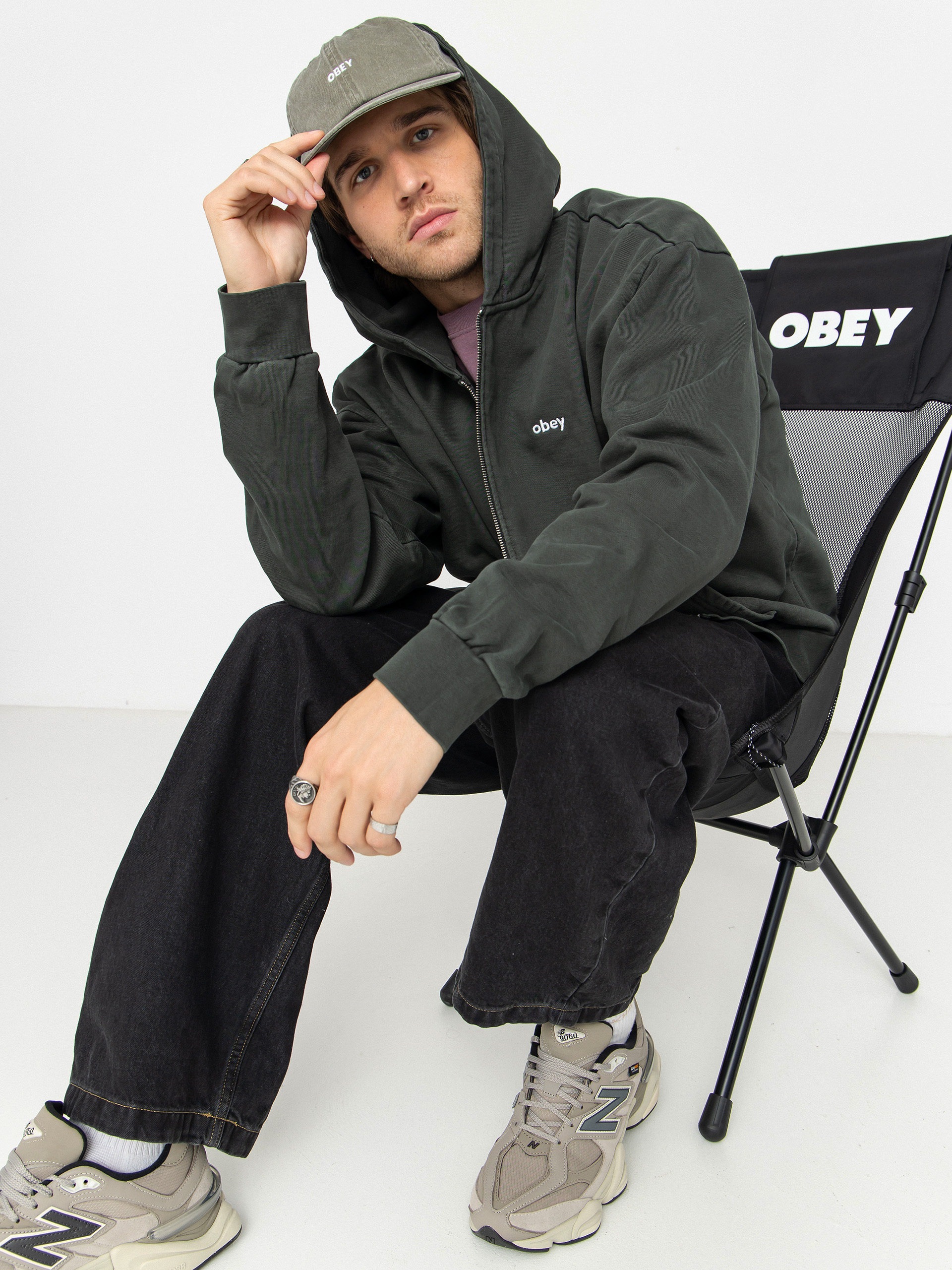 OBEY Lowercase Pigment ZHD Kapucnis pulóver (pigment pirate black)