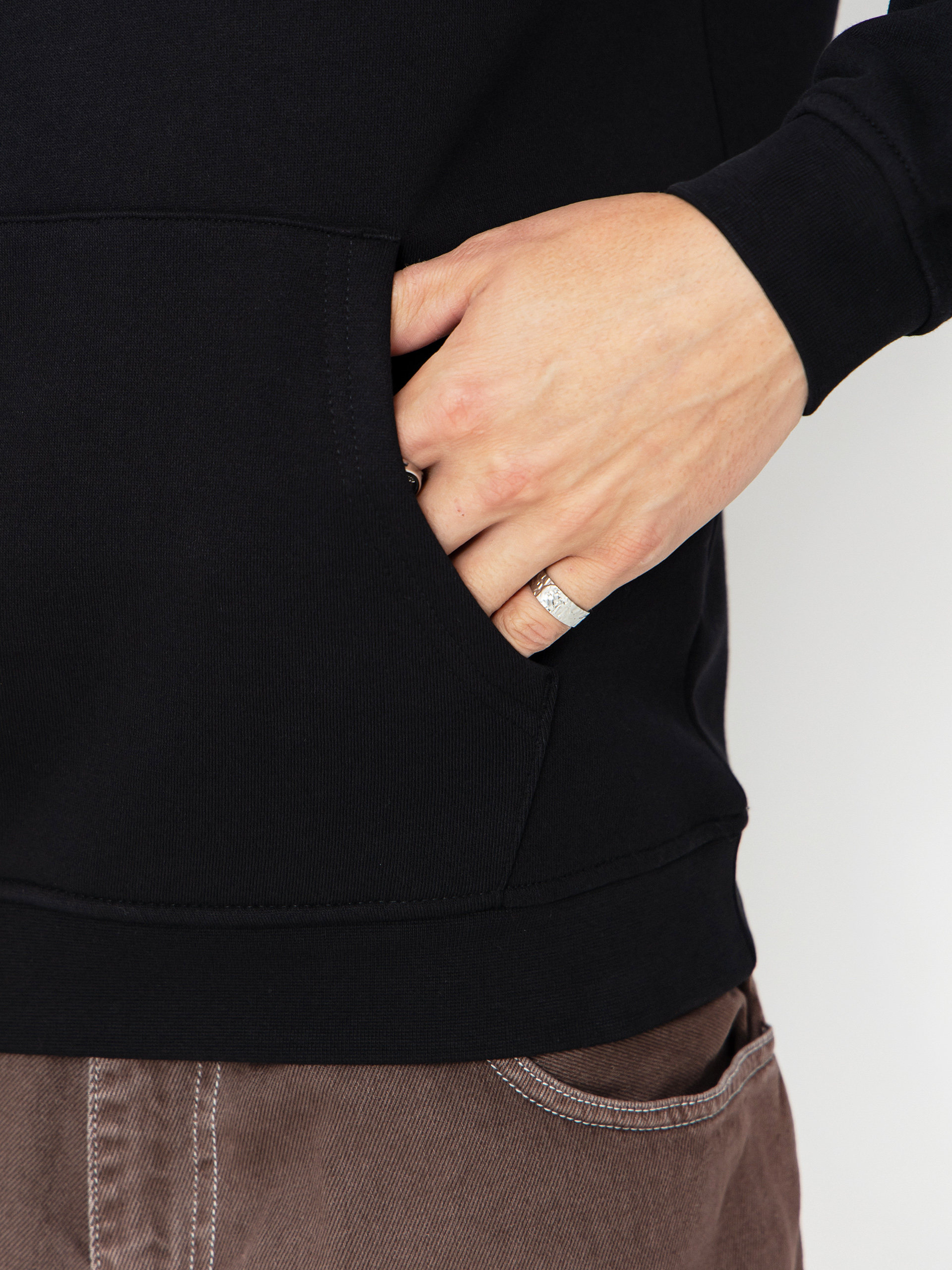 Pulóver Santa Cruz Burnt Opus Front (black)