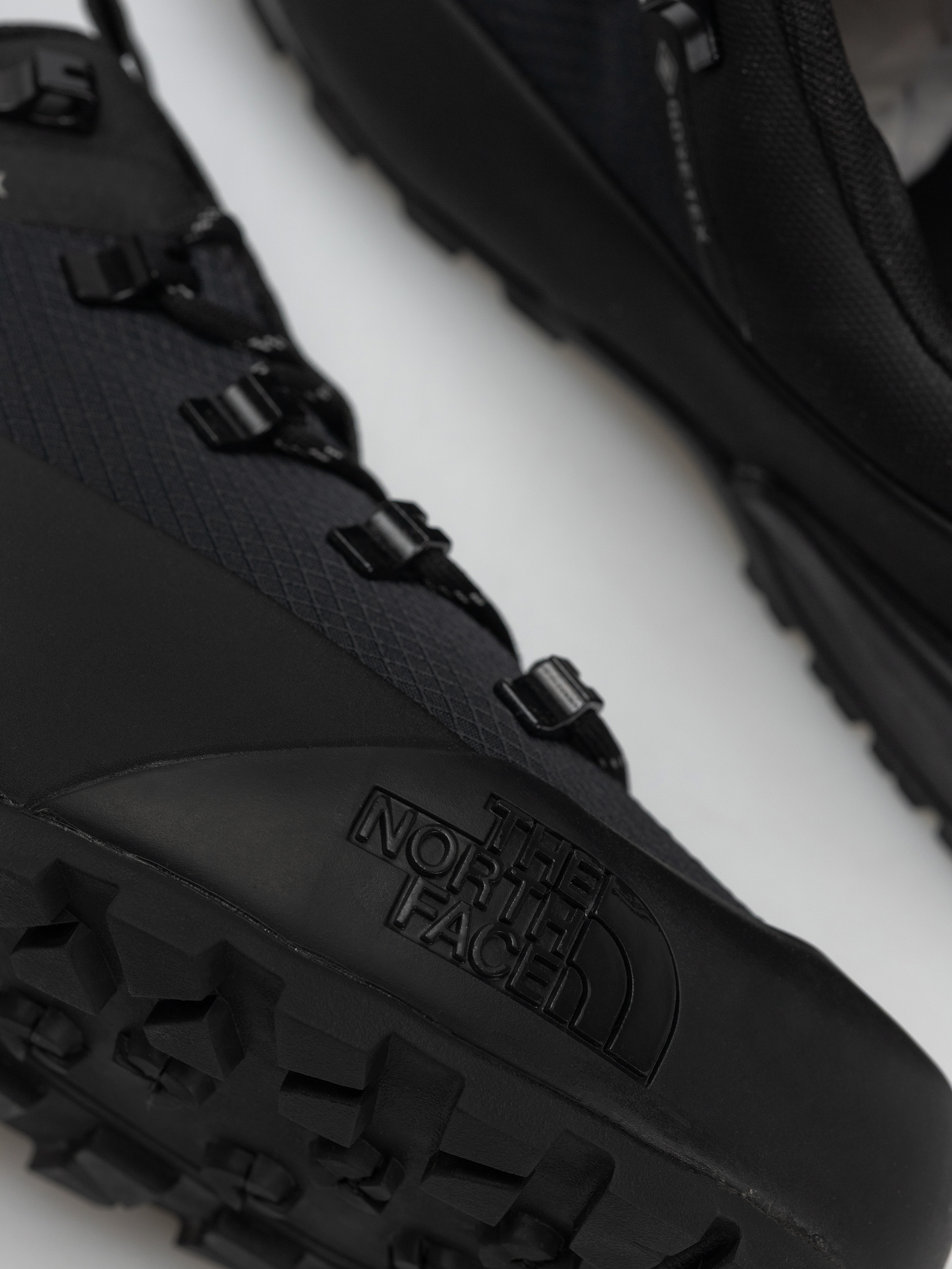 The North Face Glenclyffe Low Gore Tex Cipők (tnf black/tnf black)