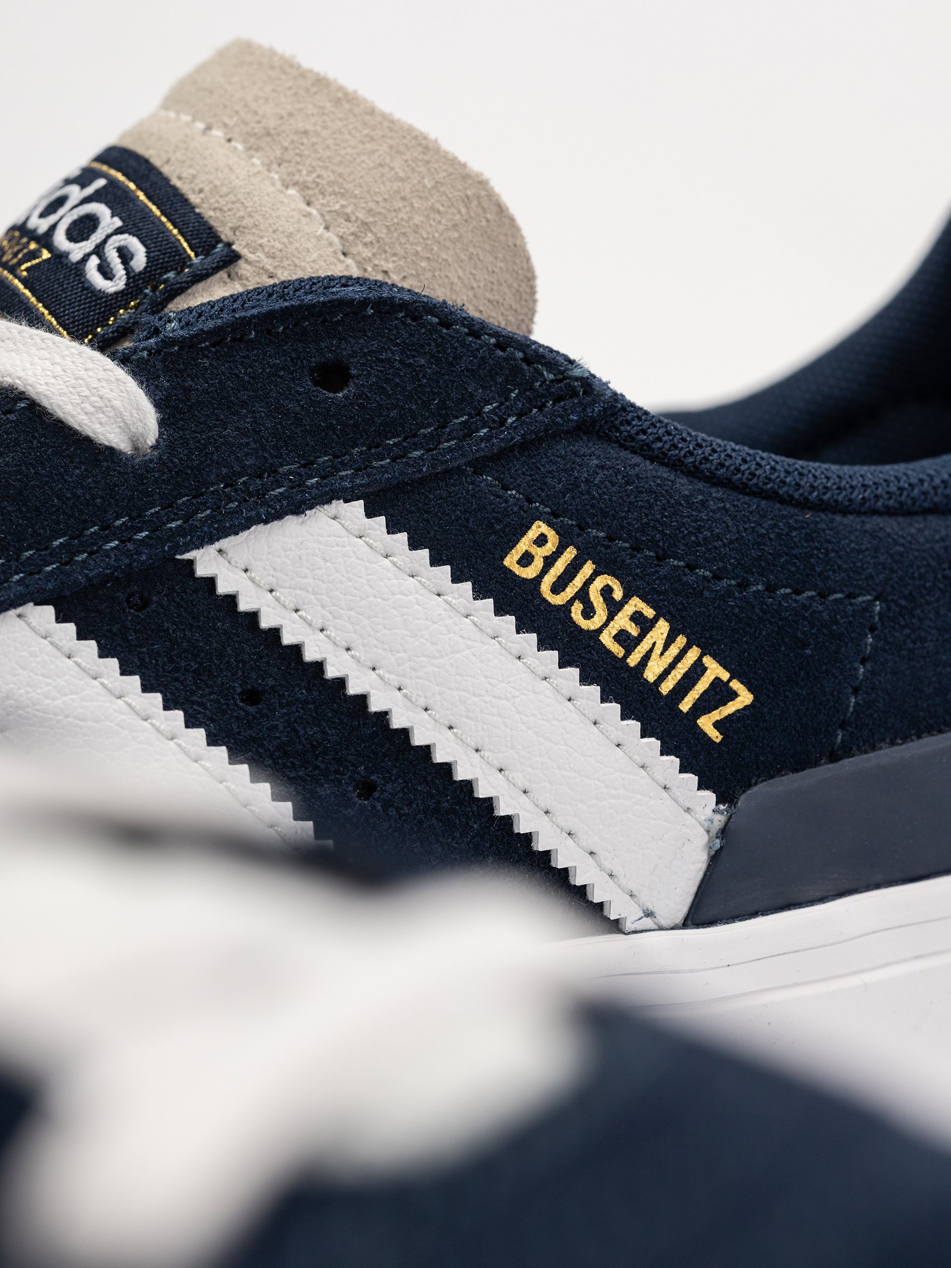 Cipők adidas Busenitz Vulc II (conavy/crywht/ftwwht)