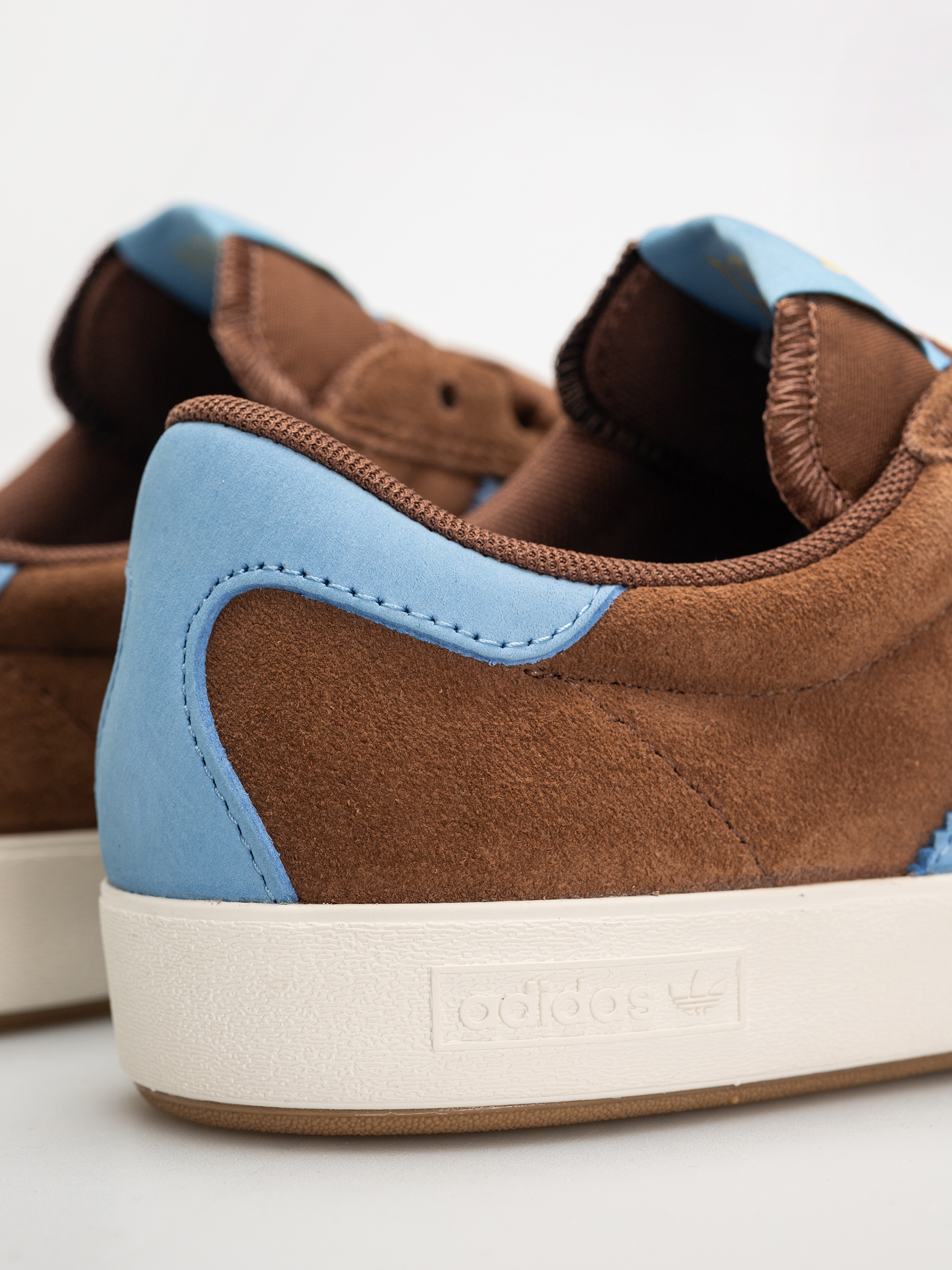 Cipők adidas Nora (prebrn/ltblue/gum4)