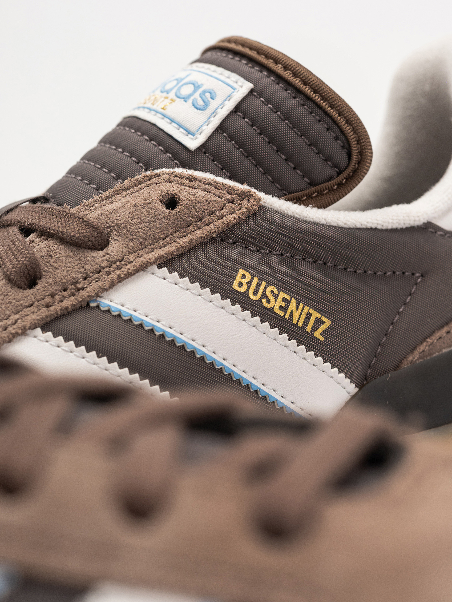 Cipők adidas Busenitz Indoor Super (earstr/crywht/chacoa)