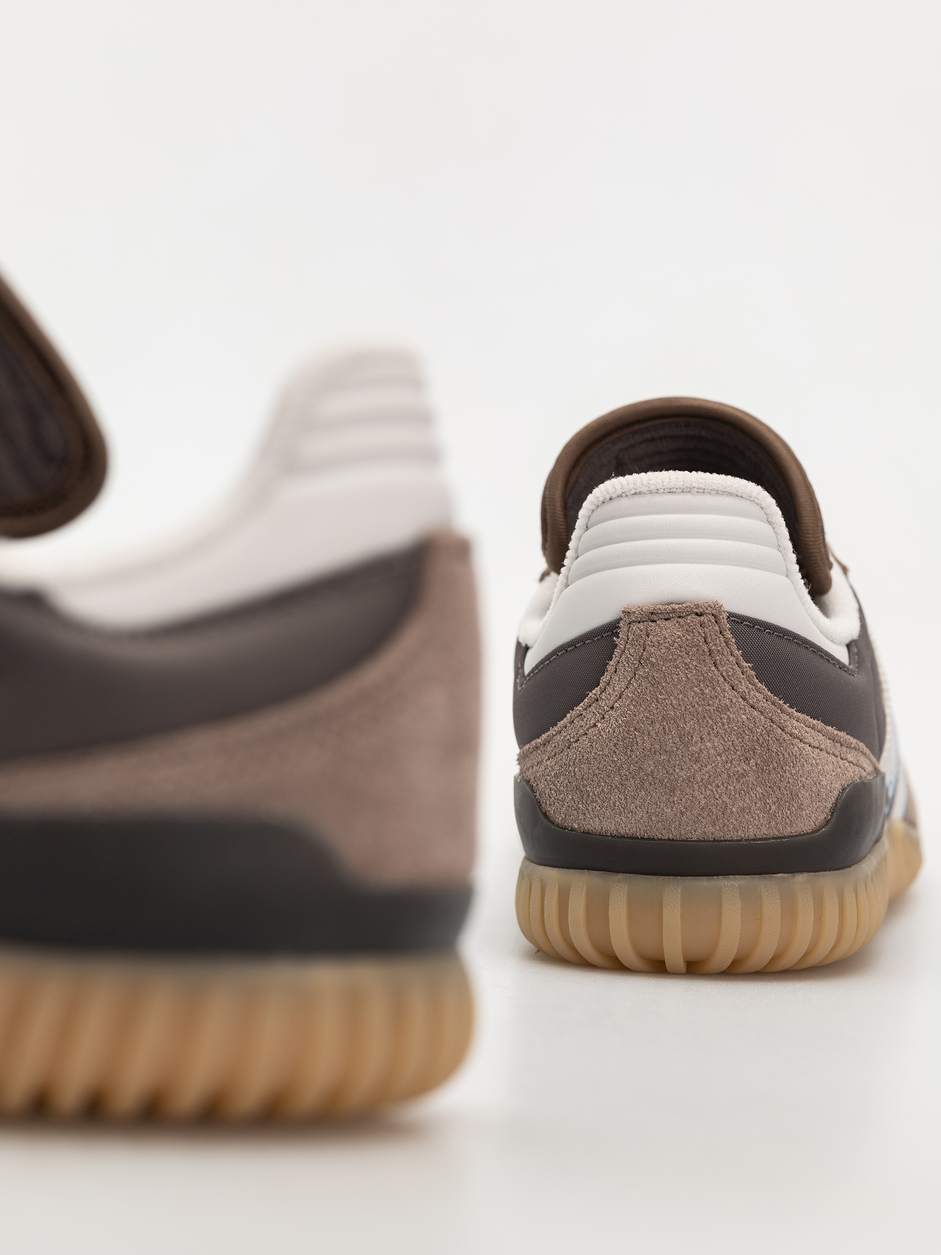 Cipők adidas Busenitz Indoor Super (earstr/crywht/chacoa)