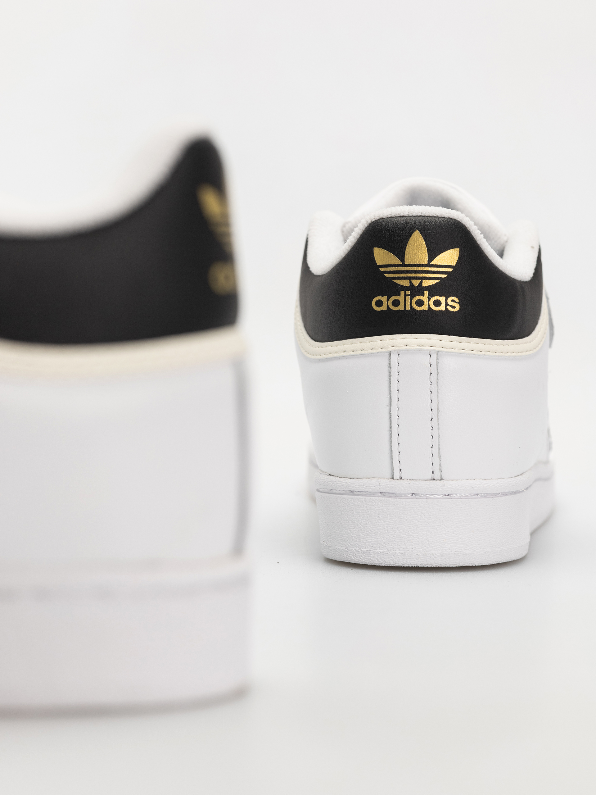 Cipők adidas Pro Shell Adv (ftwwht/cblack/goldmt)