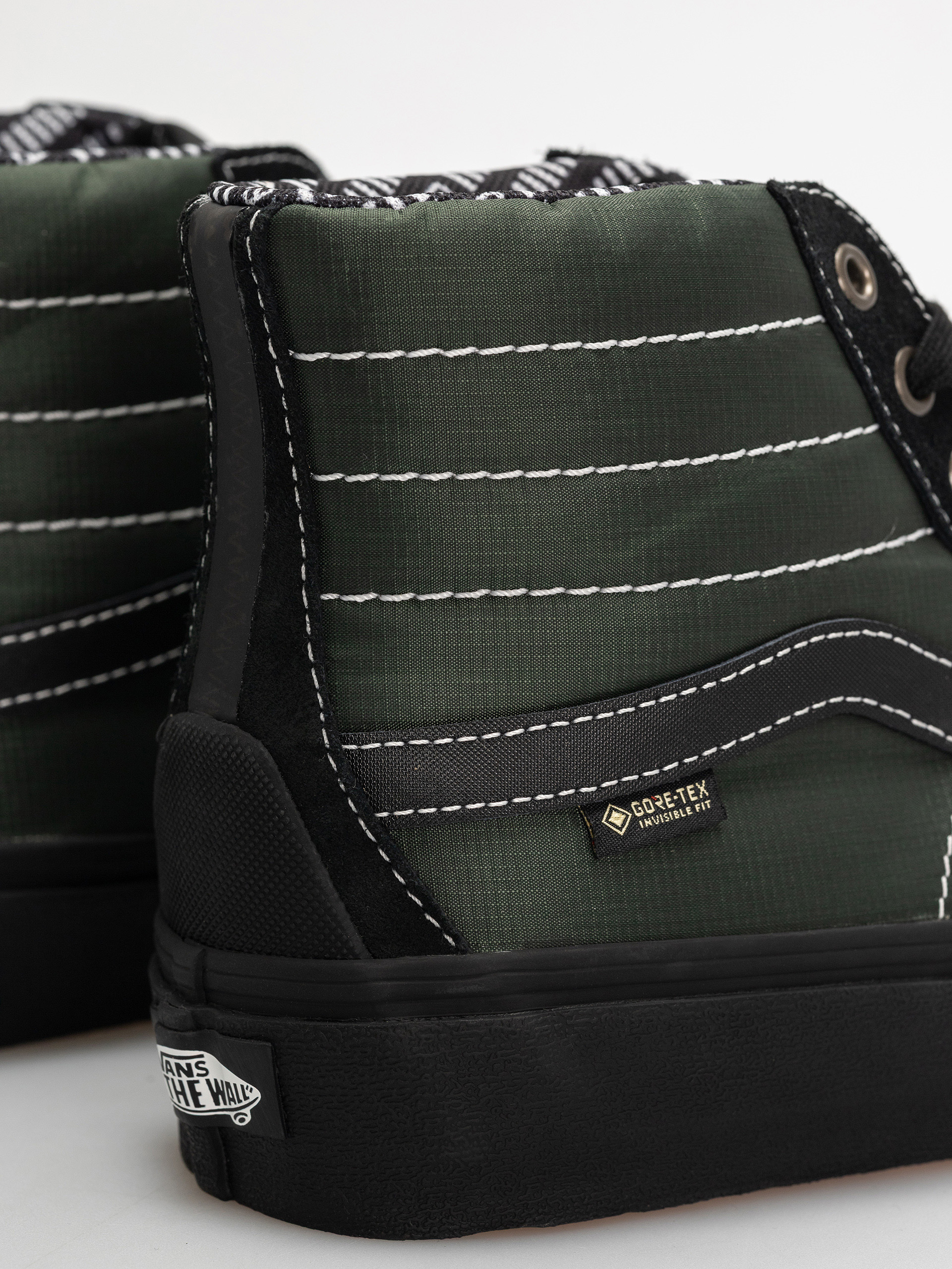 Vans Sk8 Hi Gore Tex Cipők (outdoor black/green)