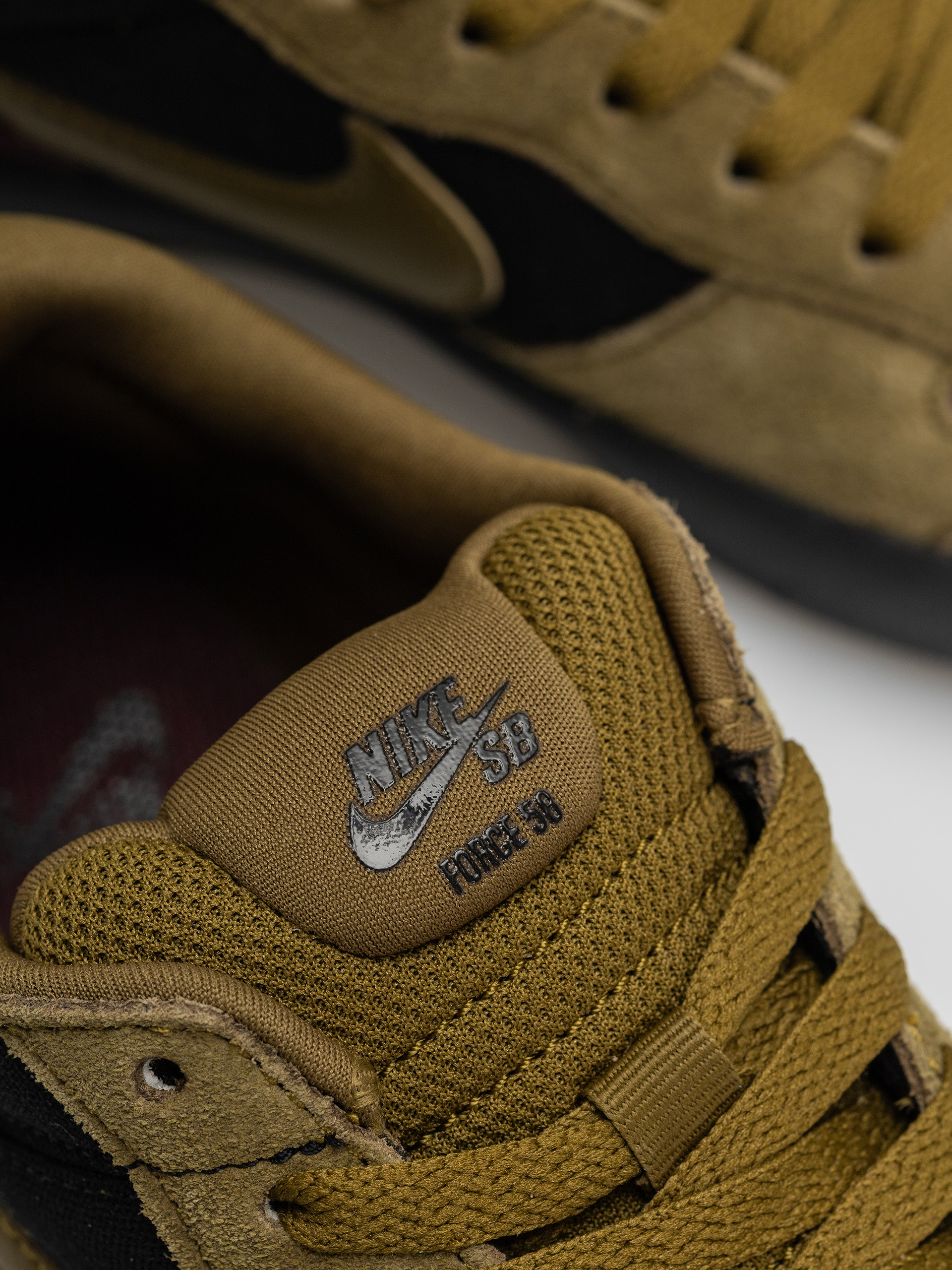 Nike SB Force 58 Cipők (black/olive flak burgundy crush off noir)