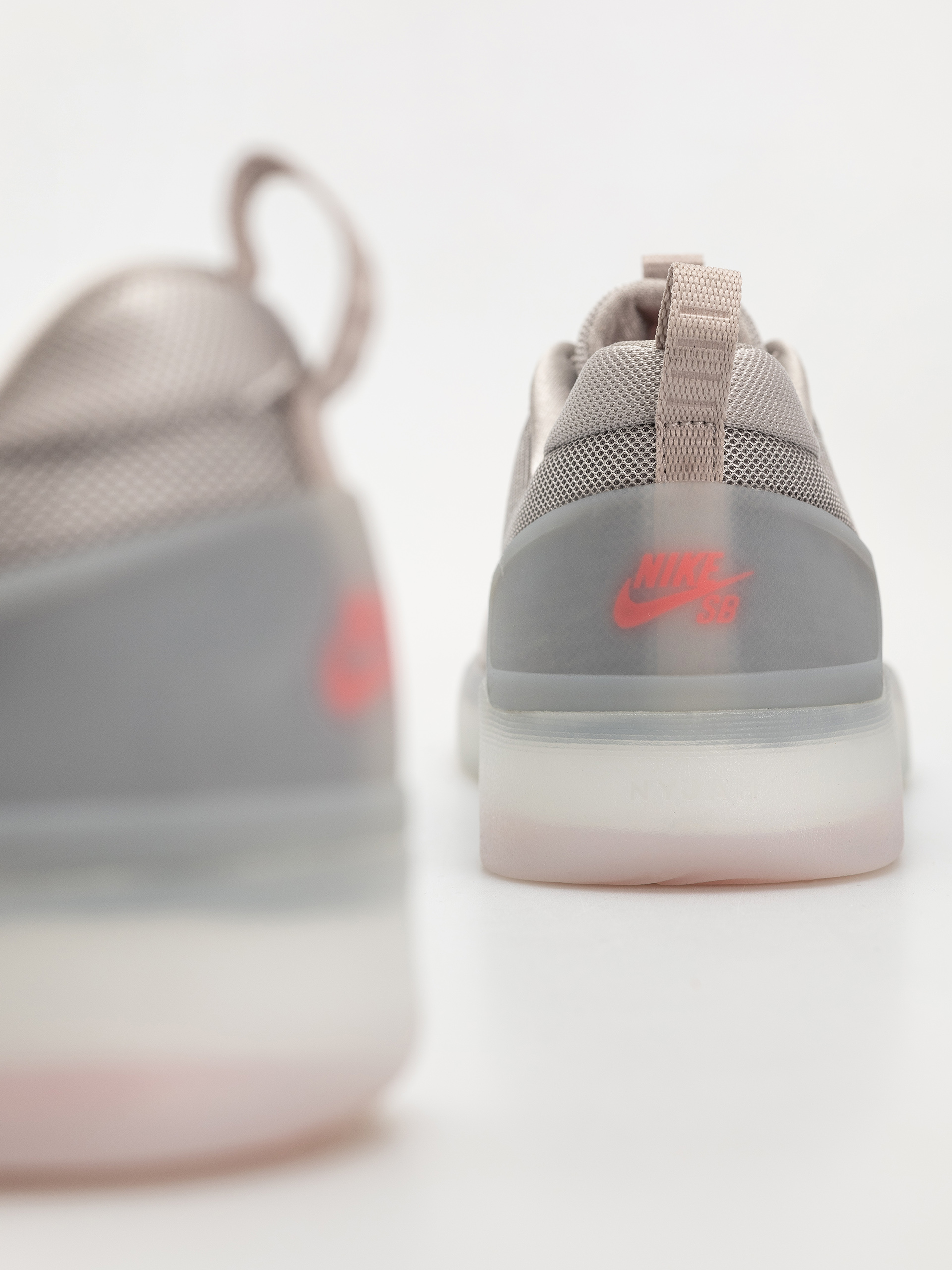 Cipők Nike SB Zoom Nyjah 4 (college grey/mink brown light silver)