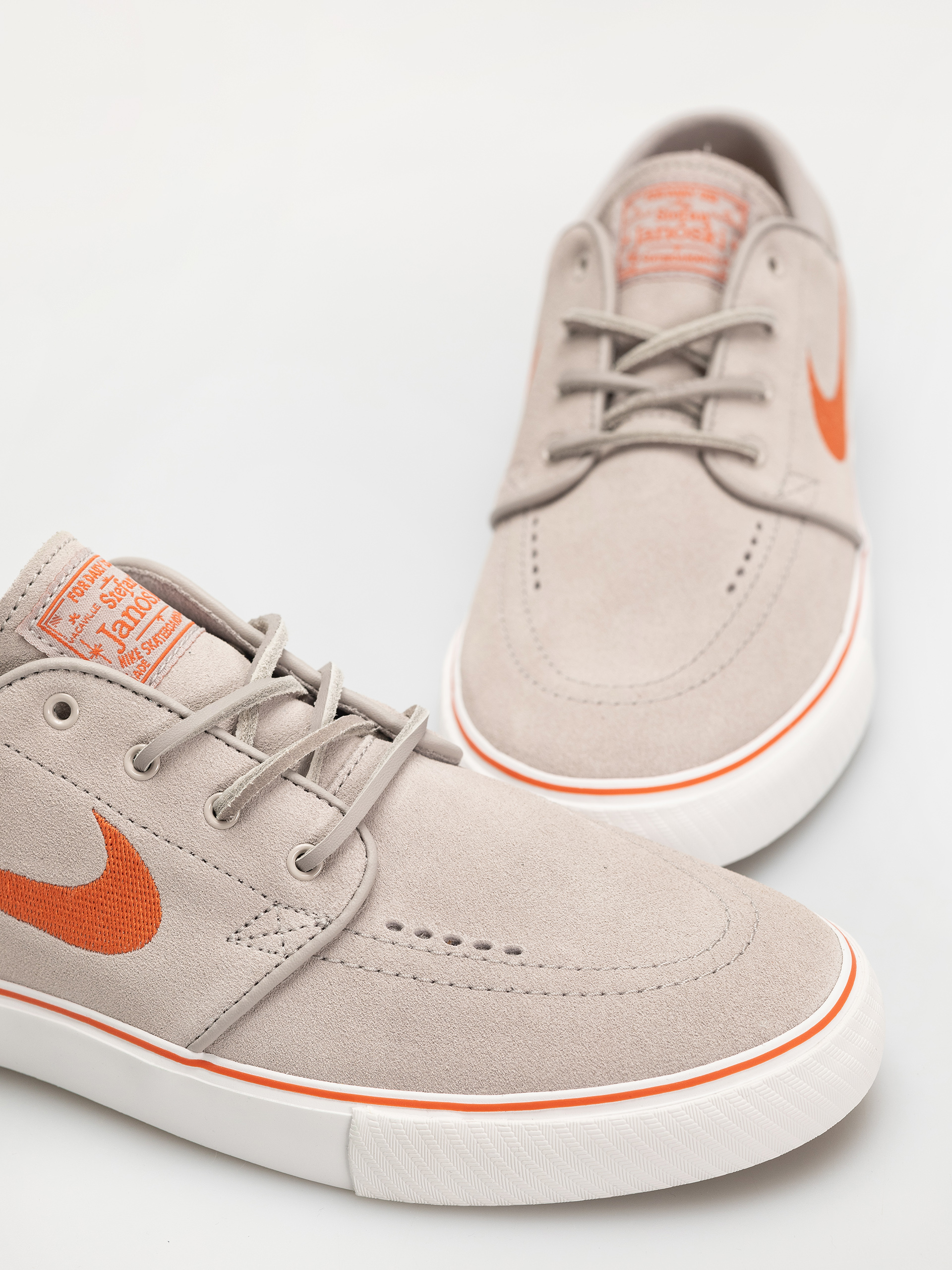 Cipők Nike SB Zoom Janoski OG+ (college grey/cosmic clay summit white)