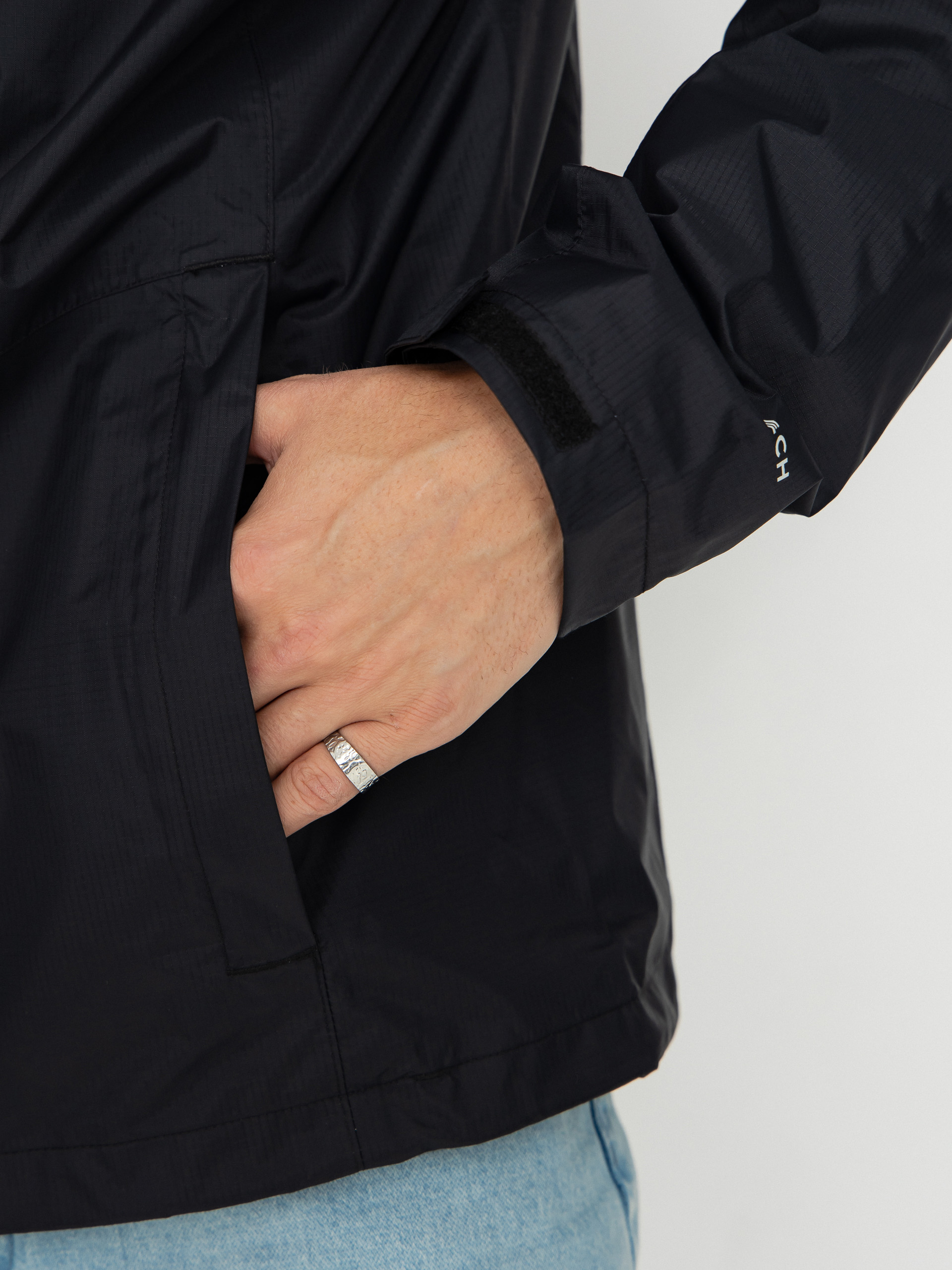 Dzseki Columbia Pouring Adventure III (black)