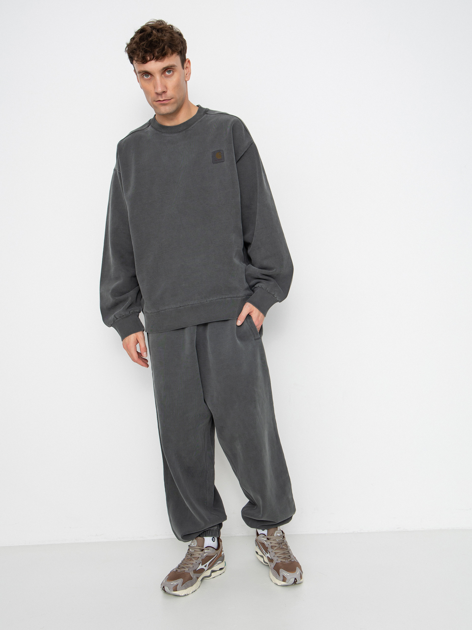 Carhartt WIP Vista Pulu00f3ver (black/garment dyed)